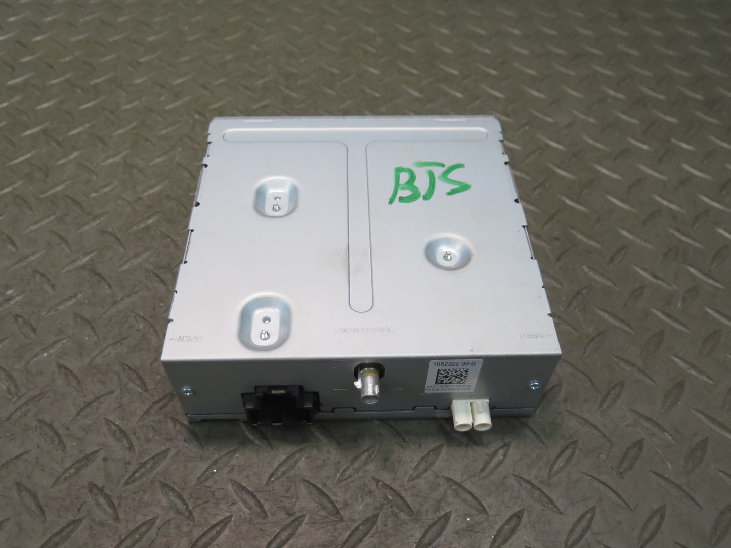 2016-2019 Tesla Model S 75D Satellite Audio Equipment Radio Stereo Module