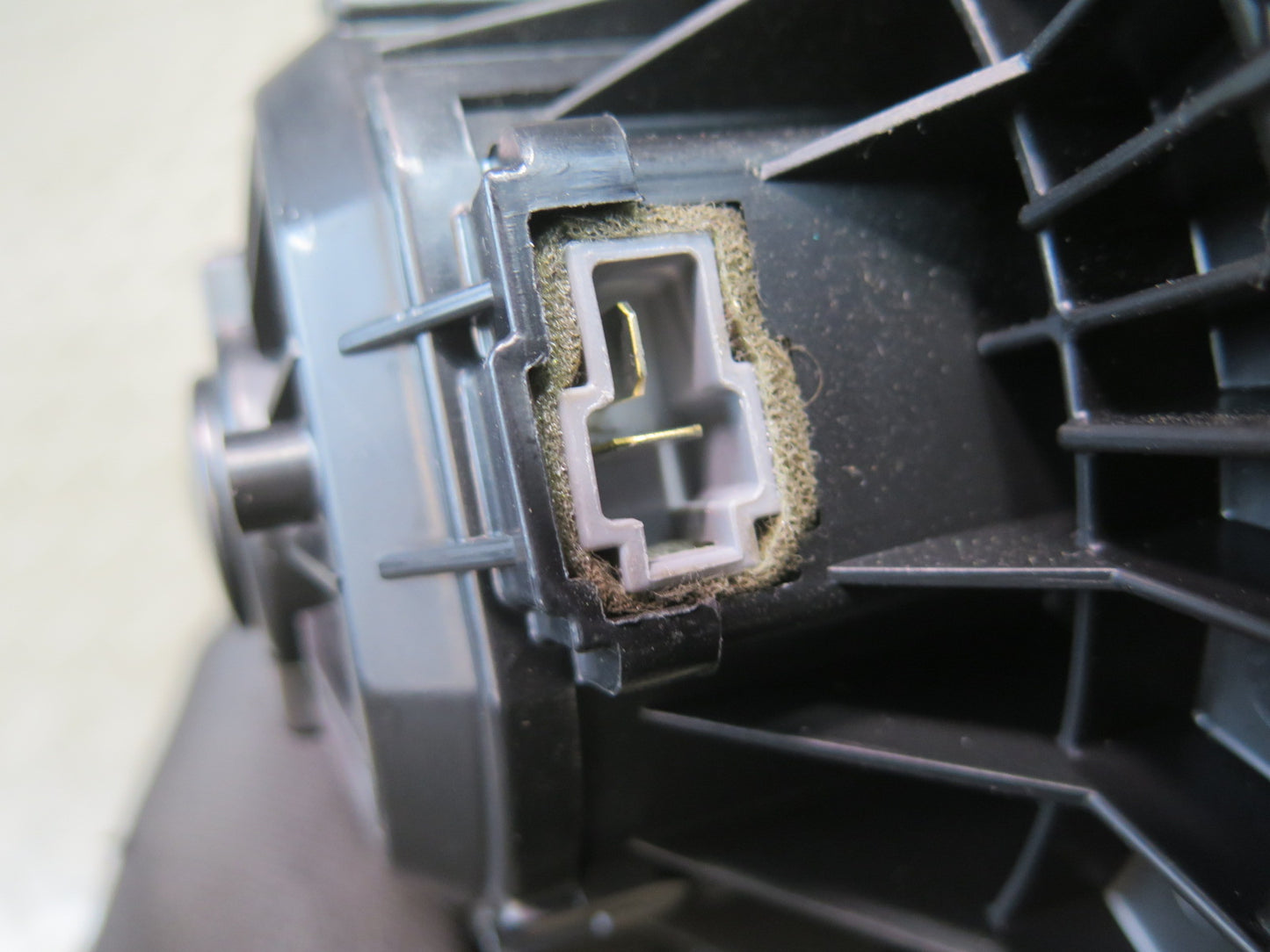 2016-2019 Tesla Model S 75D A/C Air Heater Blower Motor Fan