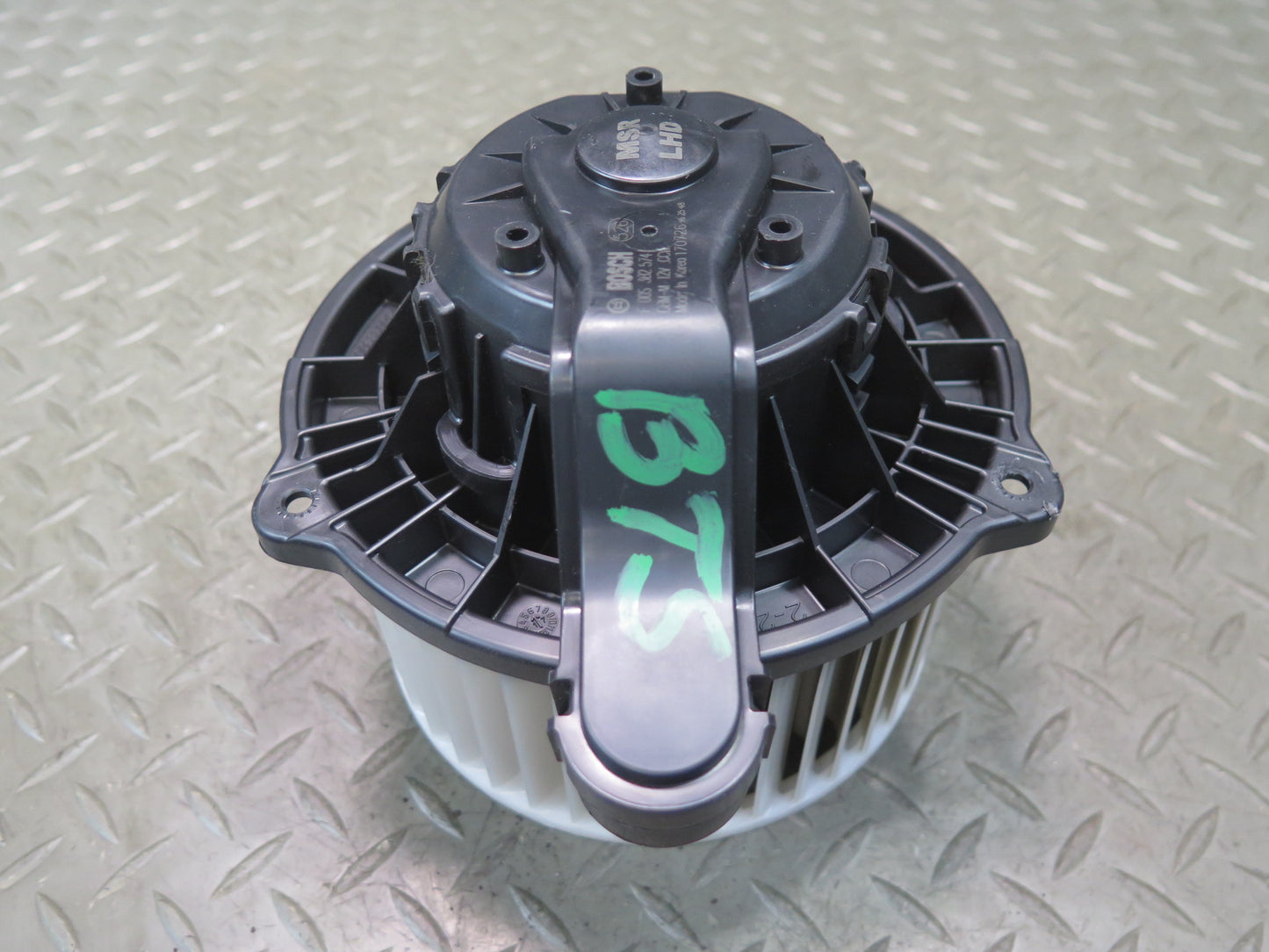 2016-2019 Tesla Model S 75D A/C Air Heater Blower Motor Fan