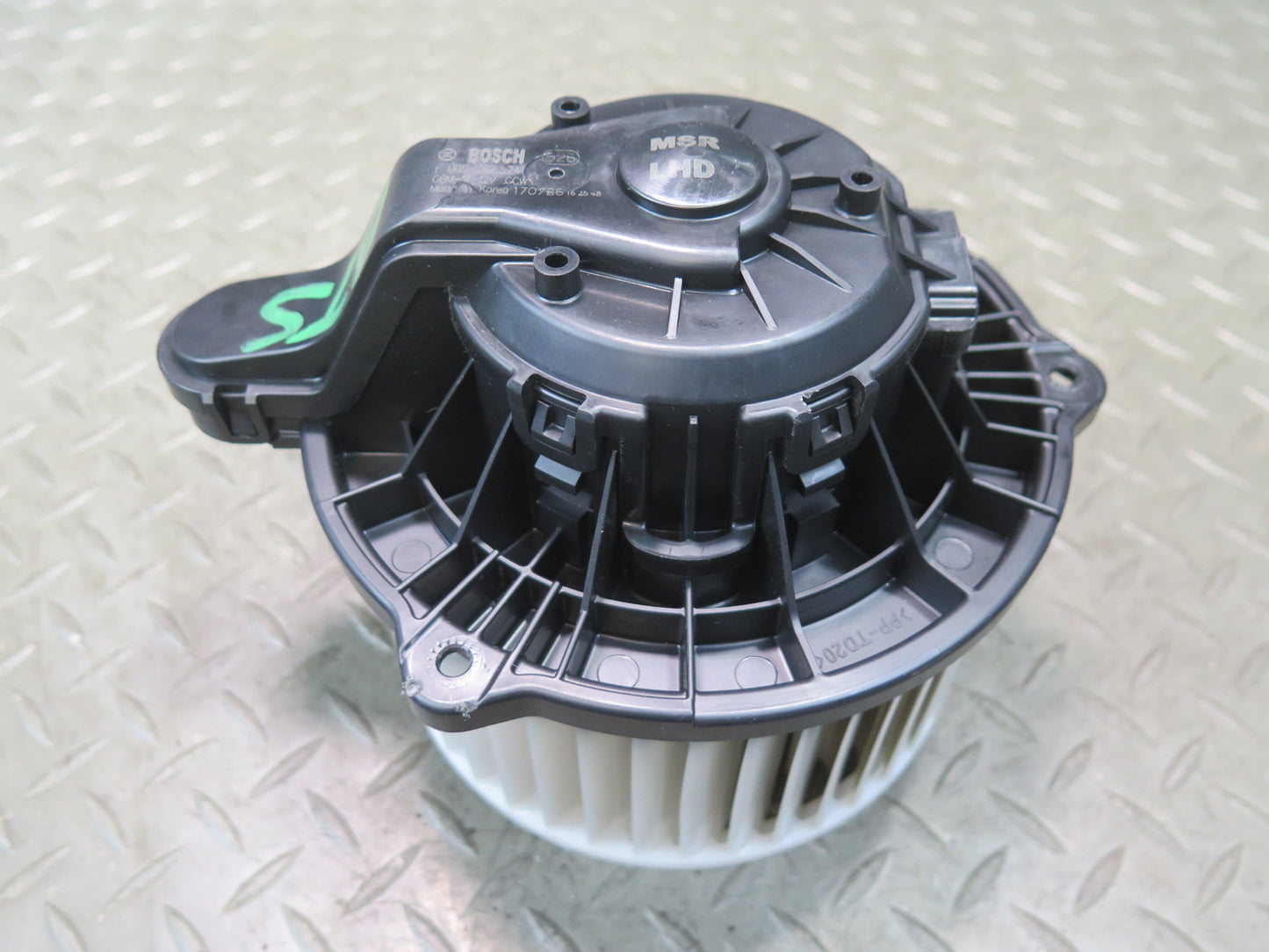 2016-2019 Tesla Model S 75D A/C Air Heater Blower Motor Fan