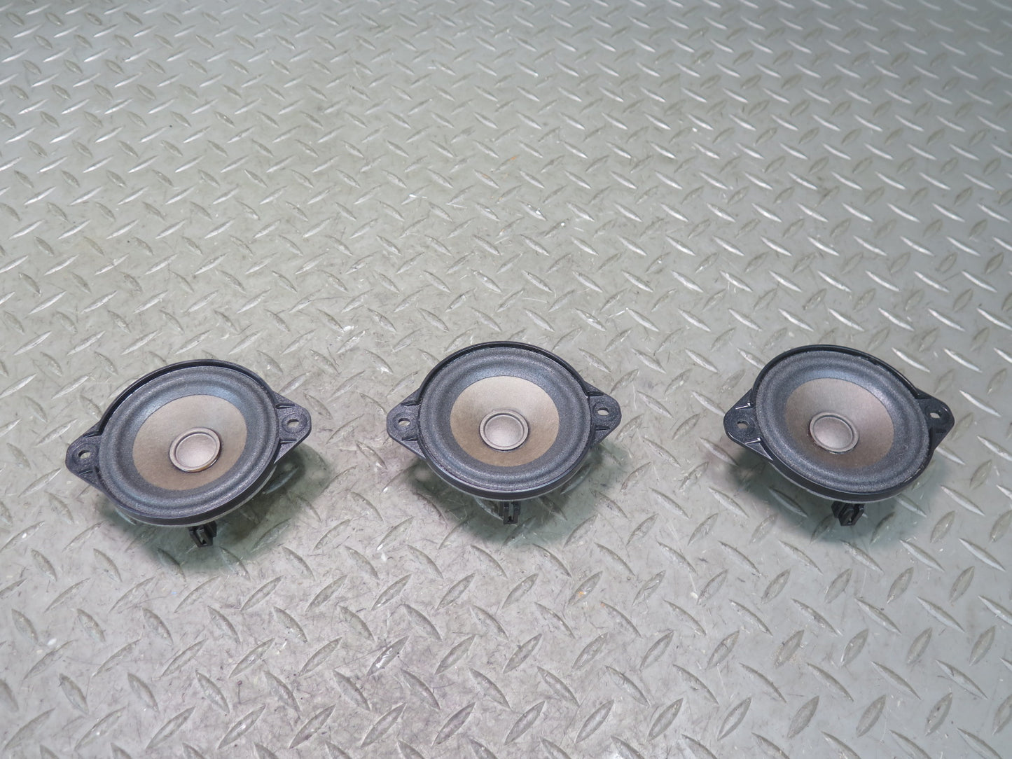 2016-2019 Tesla Model S 75D Left or Right Side Mid-range Audio Speaker Set