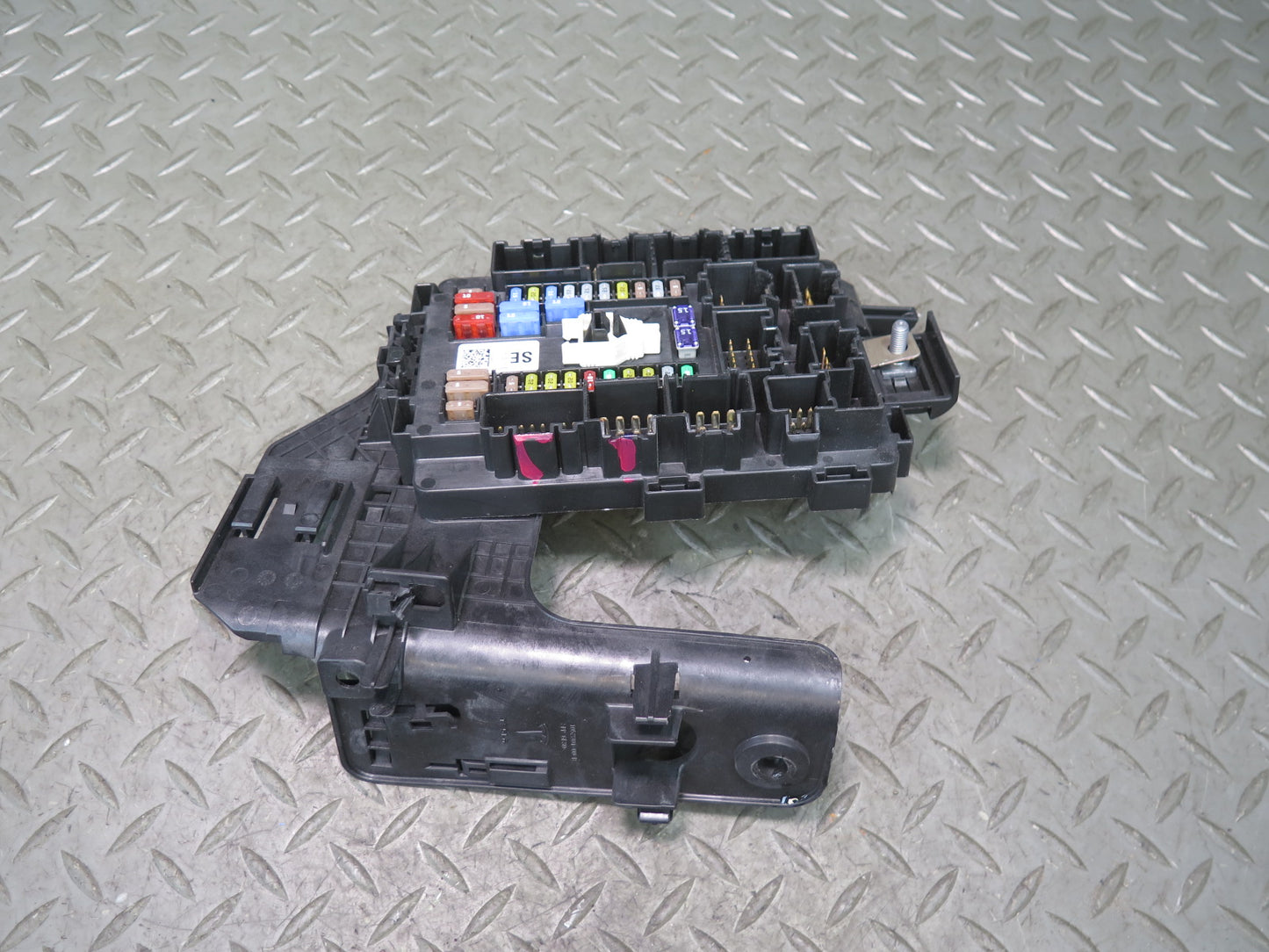 2016-2019 Tesla Model S 75D Front Cabin Fuse Relay Junction Box Module