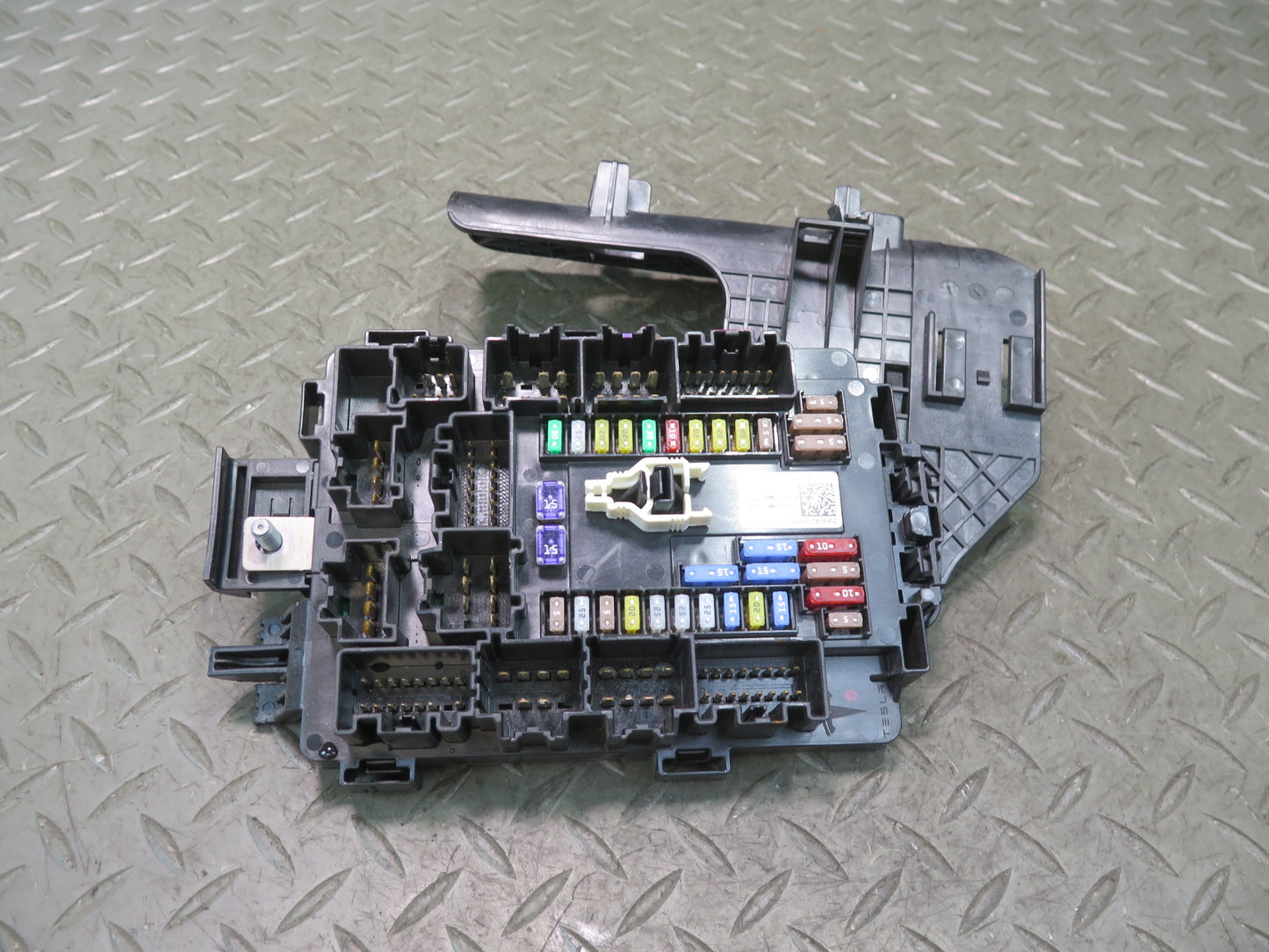 2016-2019 Tesla Model S 75D Front Cabin Fuse Relay Junction Box Module