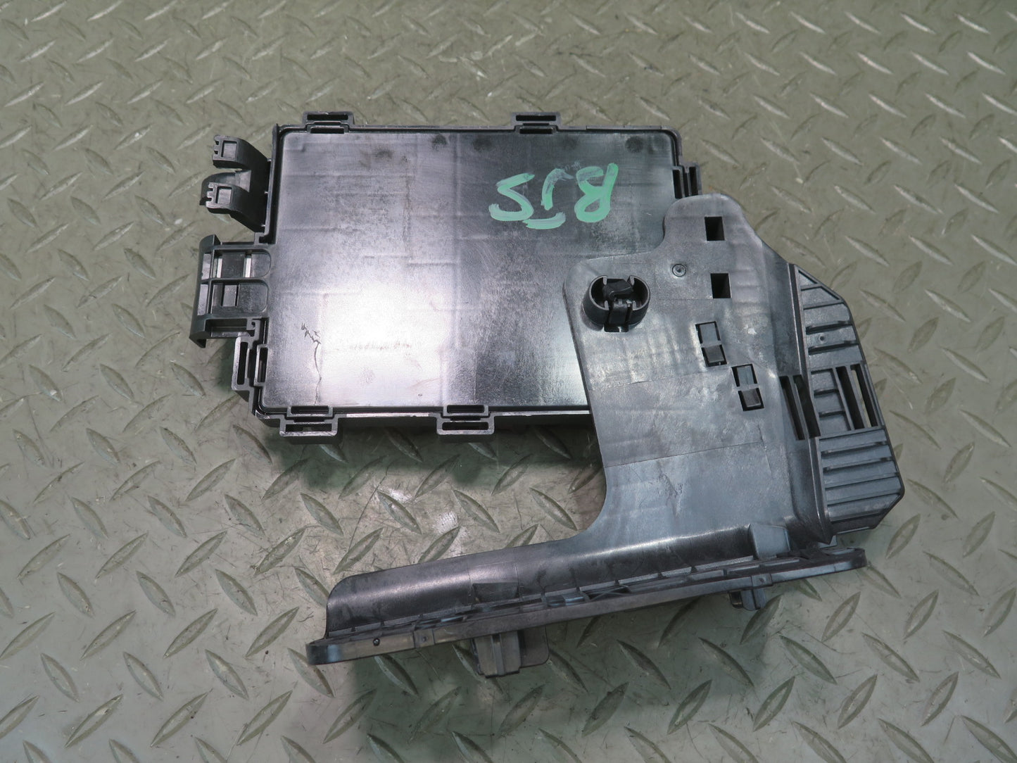 2016-2019 Tesla Model S 75D Front Cabin Fuse Relay Junction Box Module