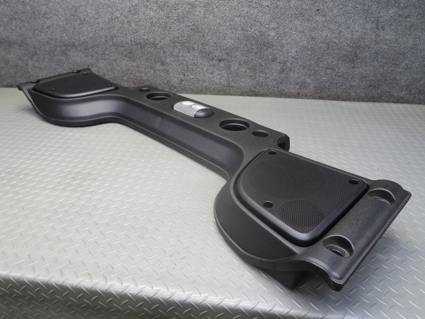 15-17 Jeep Wrangler JK Overhead Soundbar Speaker Trim Panel w Dome Light OEM