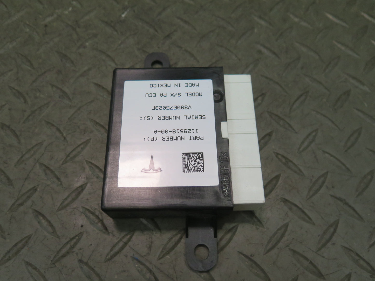 2016-2019 Tesla Model S 75D Parking Park Assist Control Module Unit