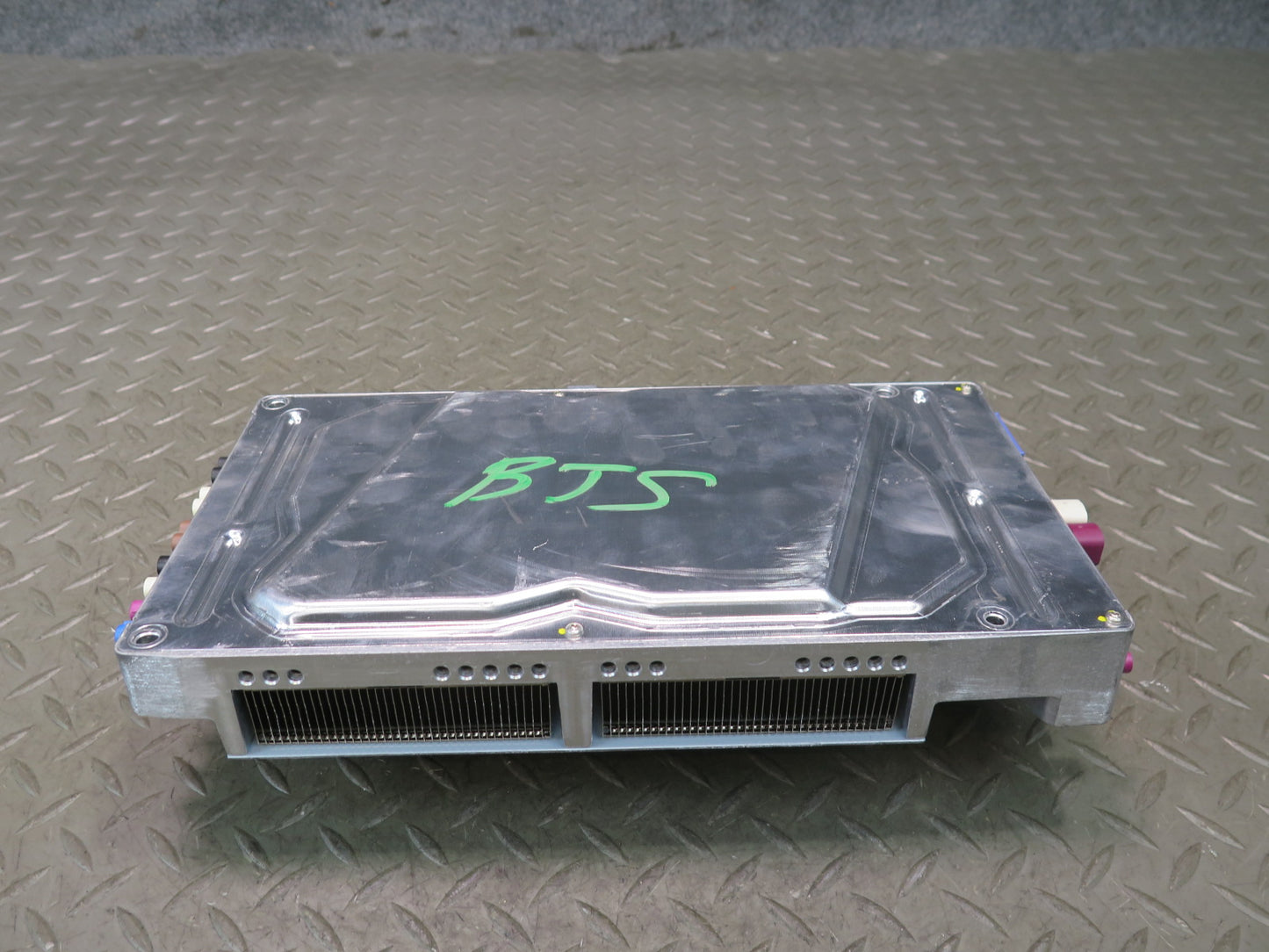 2016-2019 Tesla Model S 75D Autopilot Self-driving Driver Assist ECU Module