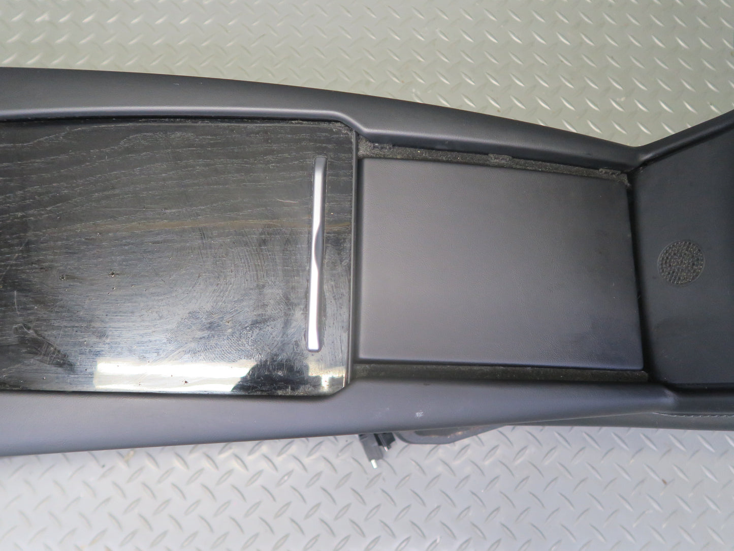 2016-2019 Tesla Model S 75D Front Center Console Frame W/ Armrest Assembly