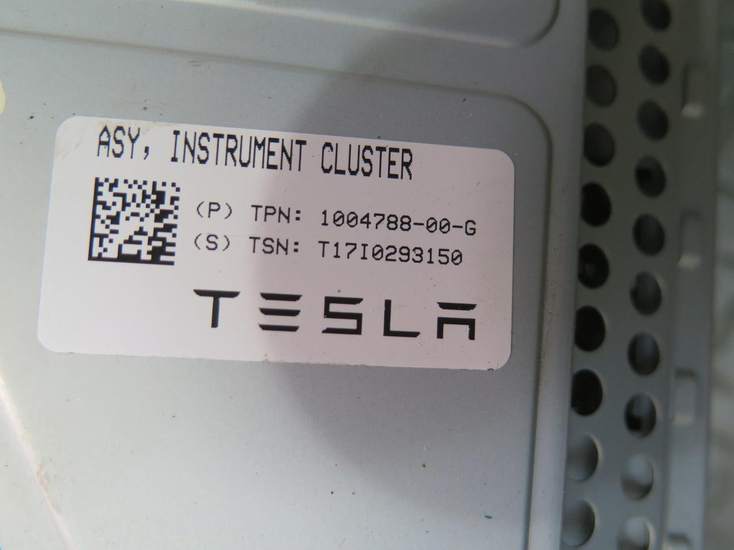 2016-2019 Tesla Model S 75D Instrument Cluster Monitor Display Speedometer