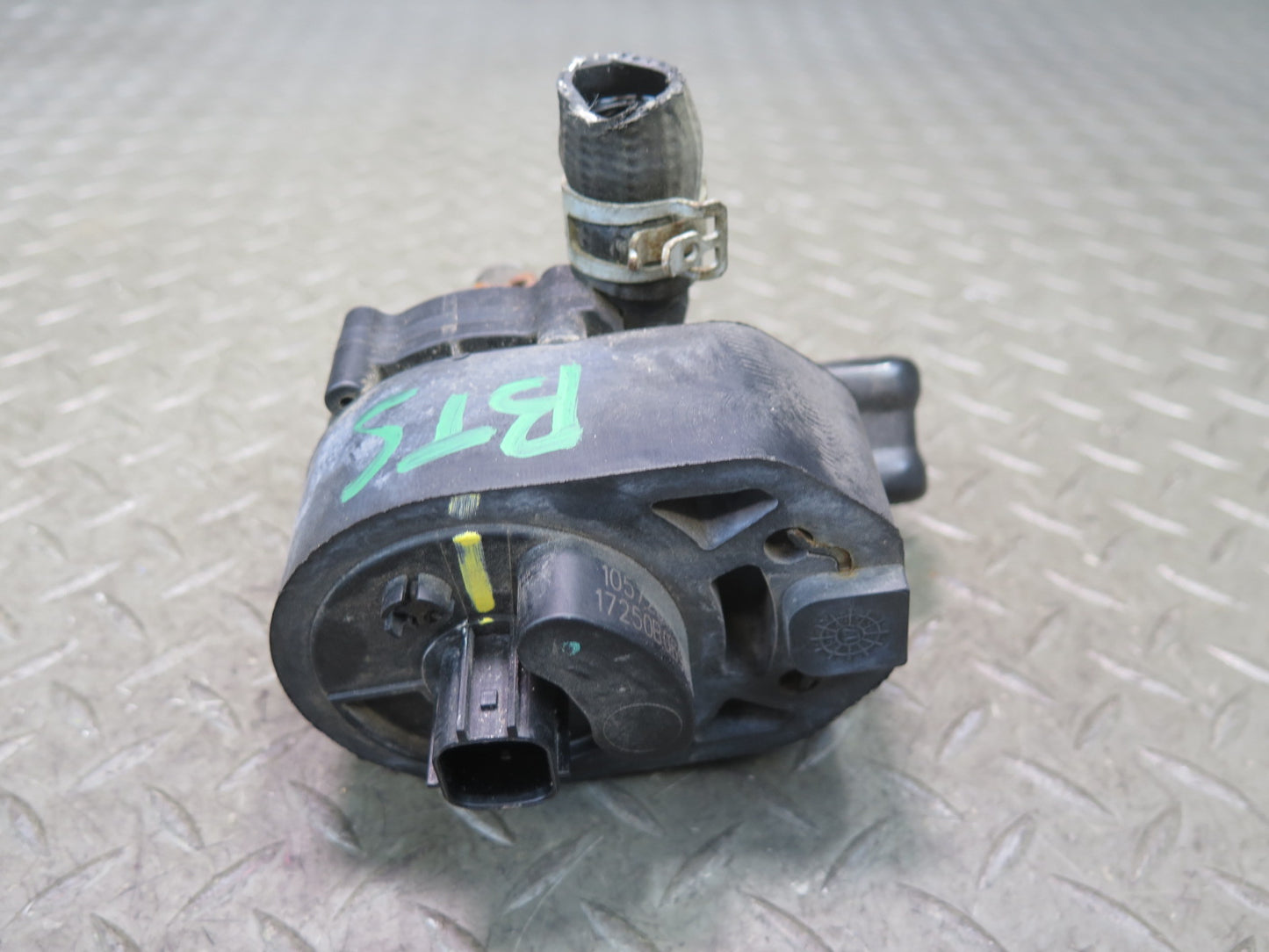 2016-2019 Tesla Model S 75D Auxiliary Cooling Water Pump