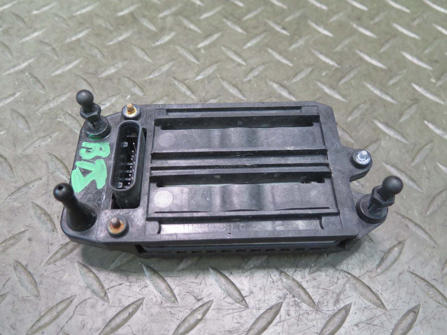 2016-2019 Tesla Model S 75D Front Cruise Control Distance Radar