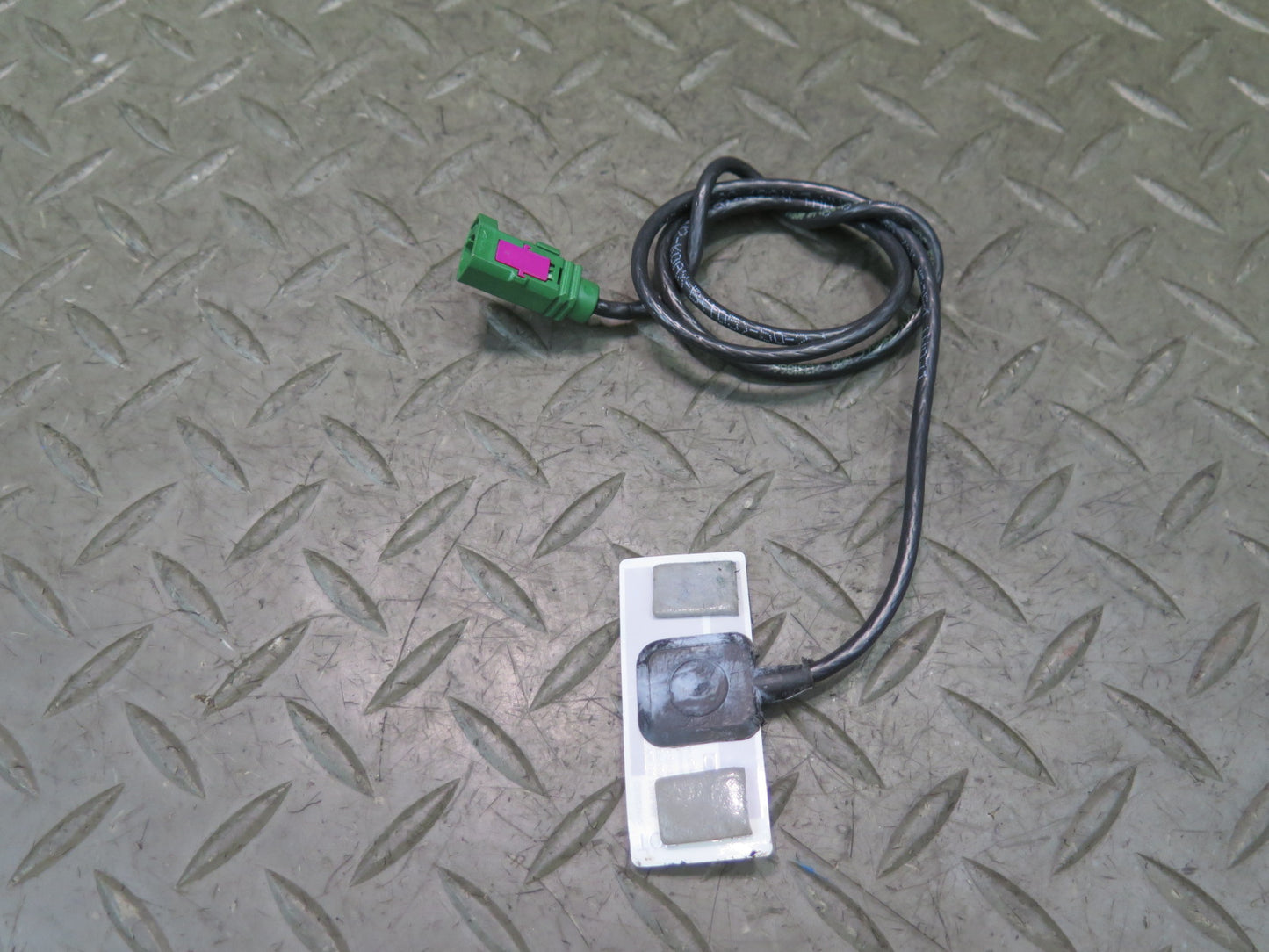 2016-2019 Tesla Model S 75D Bluetooth Aerial Antenna Module