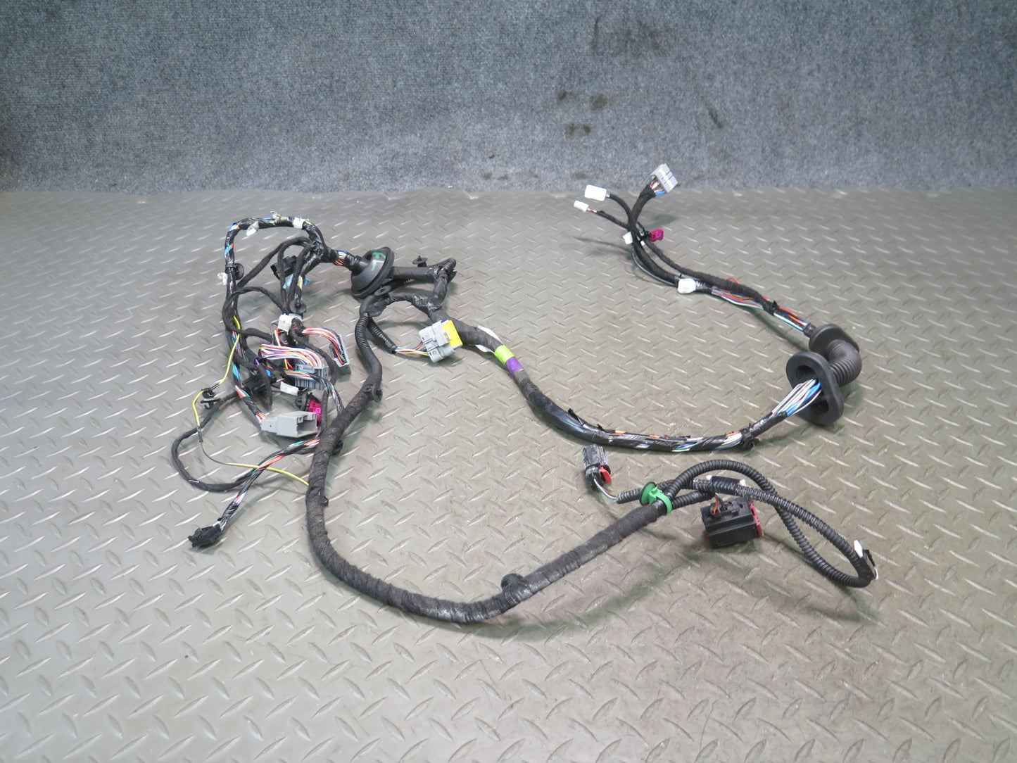 2016-2019 Tesla Model S 75D Front Left Driver Side Door Wiring Harness