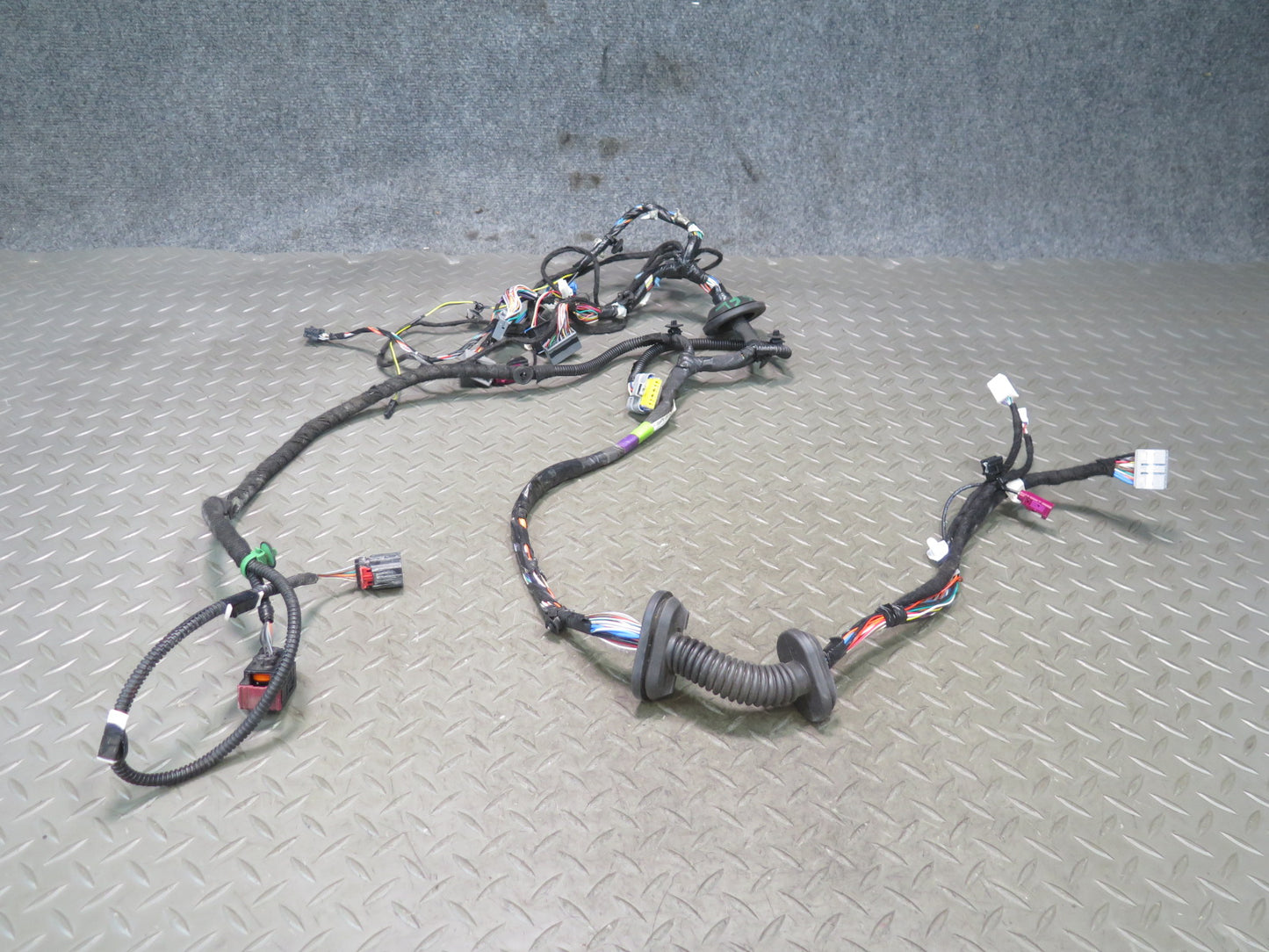 2016-2019 Tesla Model S 75D Front Left Driver Side Door Wiring Harness