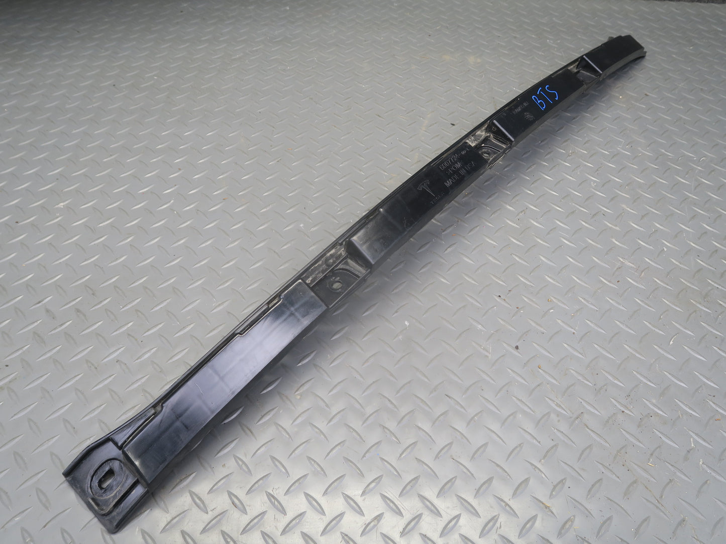2016-2019 Tesla Model S 75D Rear Bumper Left Center Right Mount Support Bracket