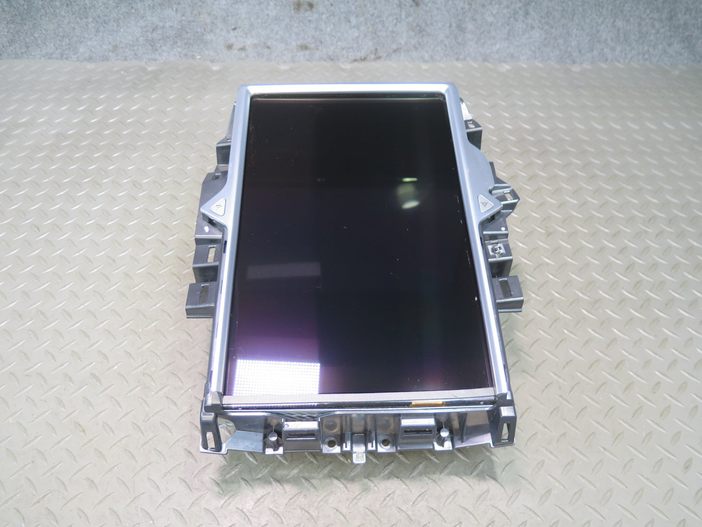 2016-2019 Tesla Model S 75D Touchscreen Display Monitor Media Control Unit