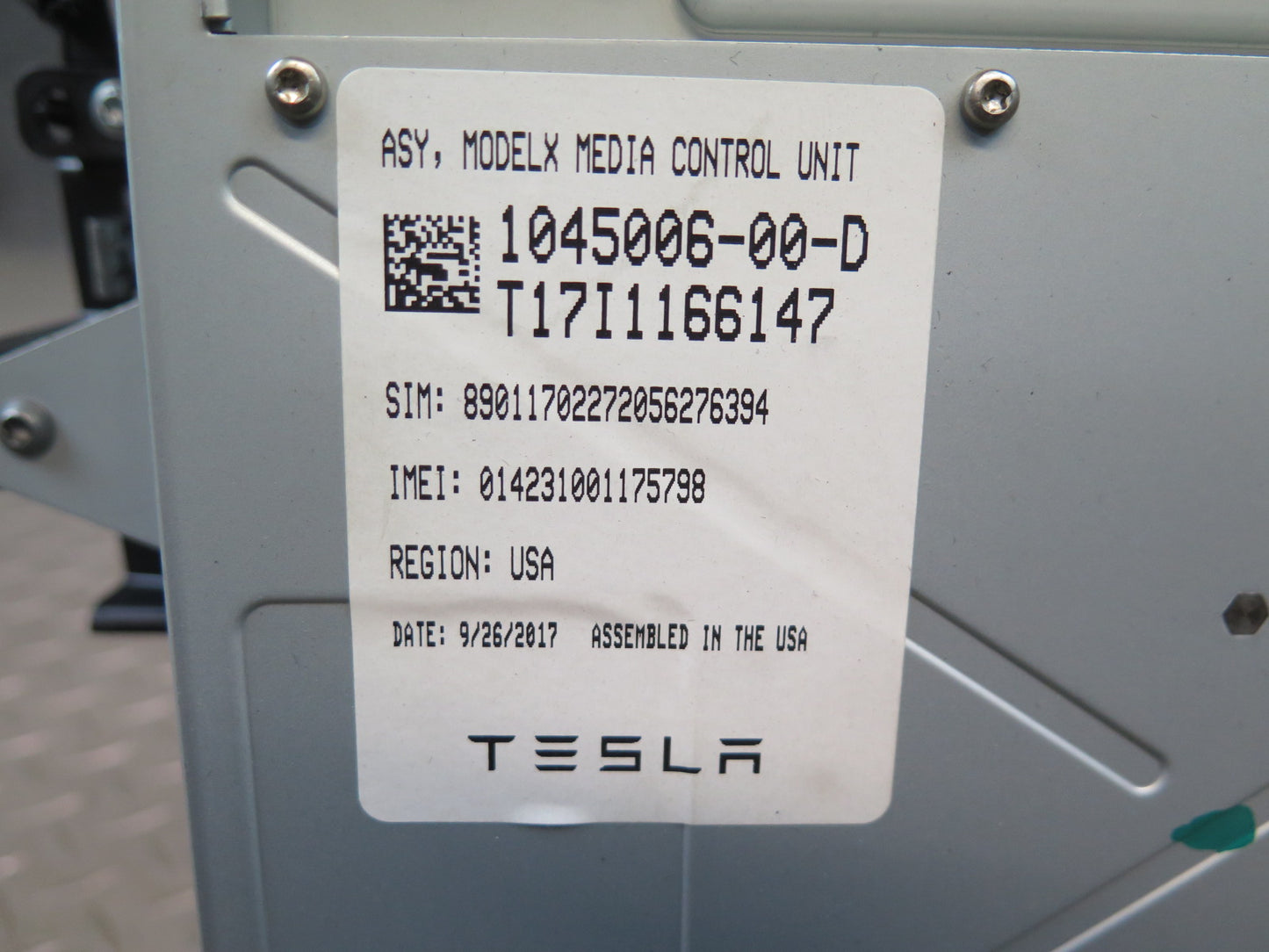 2016-2019 Tesla Model S 75D Touchscreen Display Monitor Media Control Unit