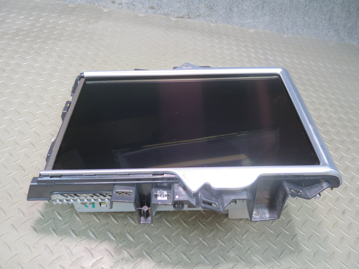 2016-2019 Tesla Model S 75D Touchscreen Display Monitor Media Control Unit