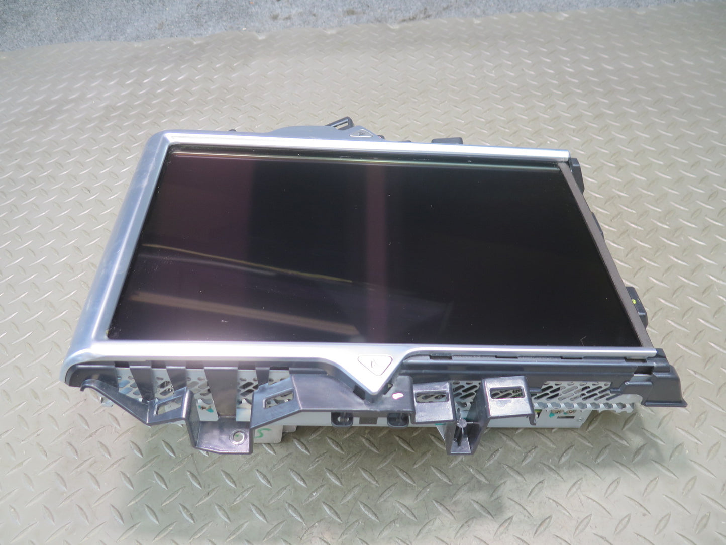2016-2019 Tesla Model S 75D Touchscreen Display Monitor Media Control Unit