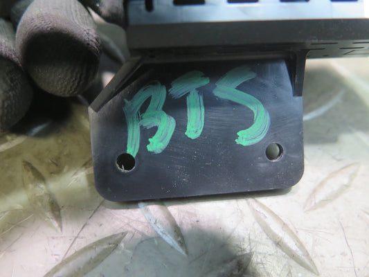 2016-2019 Tesla Model S 75D Dual Port Splitter USB Charger Adapter Module Unit