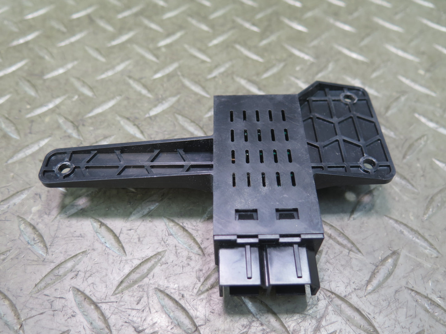 2016-2019 Tesla Model S 75D Dual Port Splitter USB Charger Adapter Module Unit