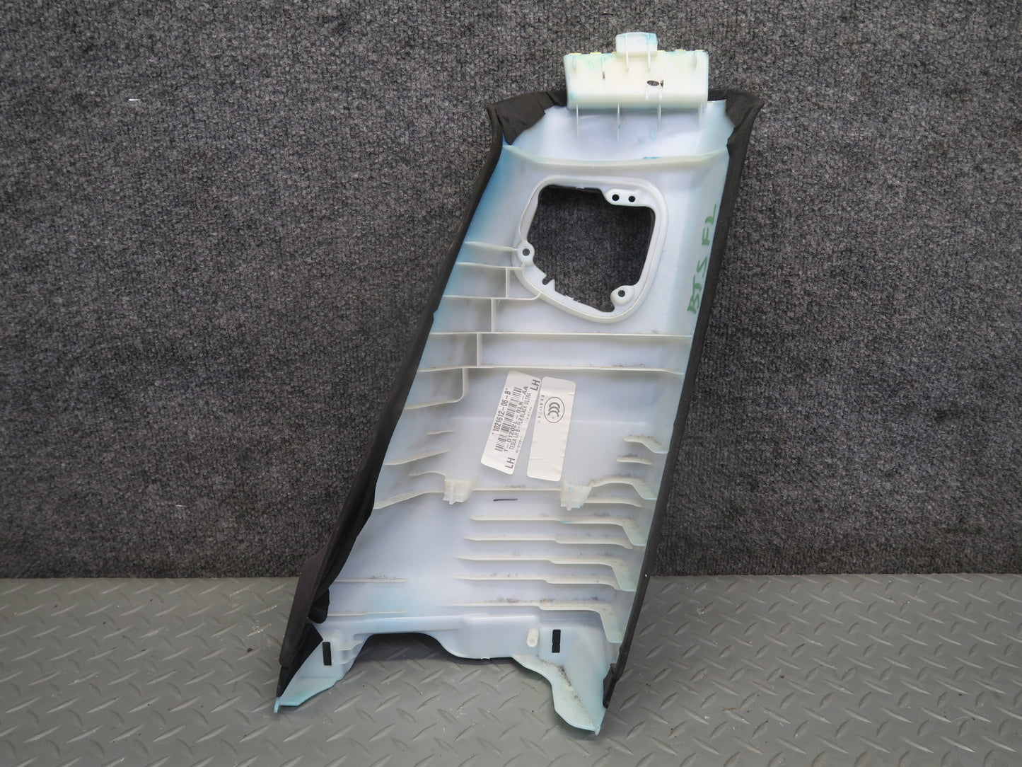 2016-2019 Tesla Model S 75D Left Right Side B Pillar Upper Trim Cover Panel Set