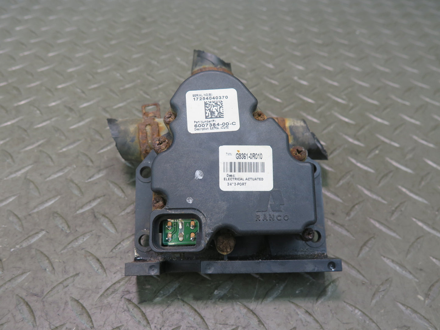 2016-2019 Tesla Model S 75D Water Coolant 3 WAY Valve Actuator Pump