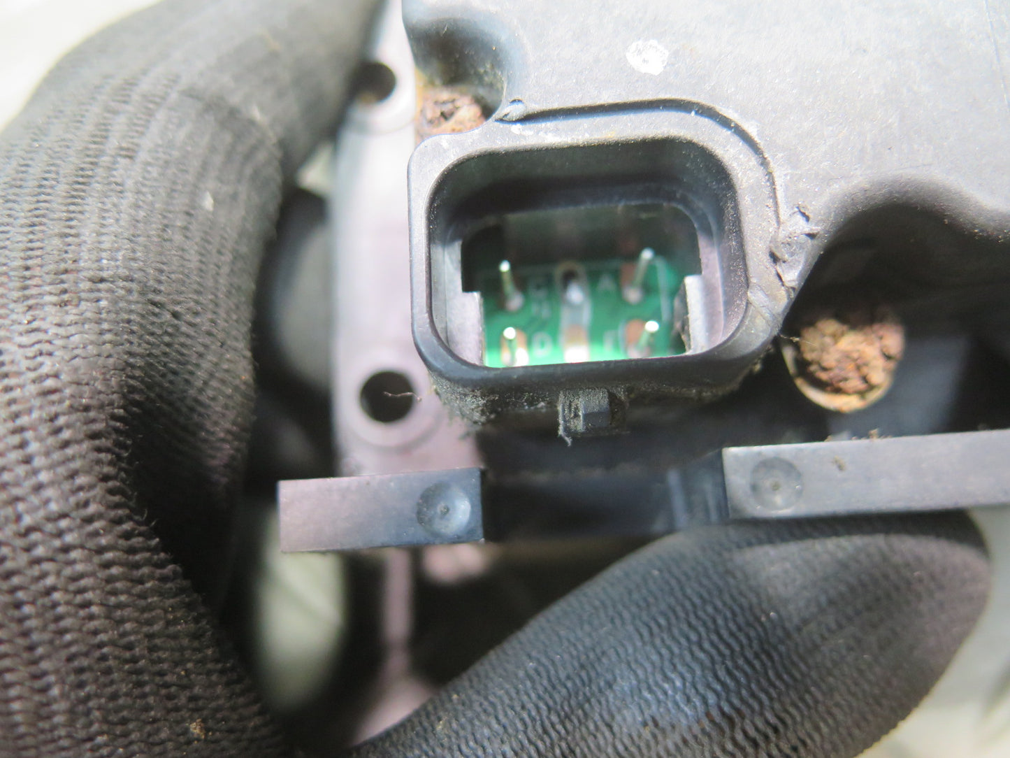 2016-2019 Tesla Model S 75D Water Coolant 3 WAY Valve Actuator Pump