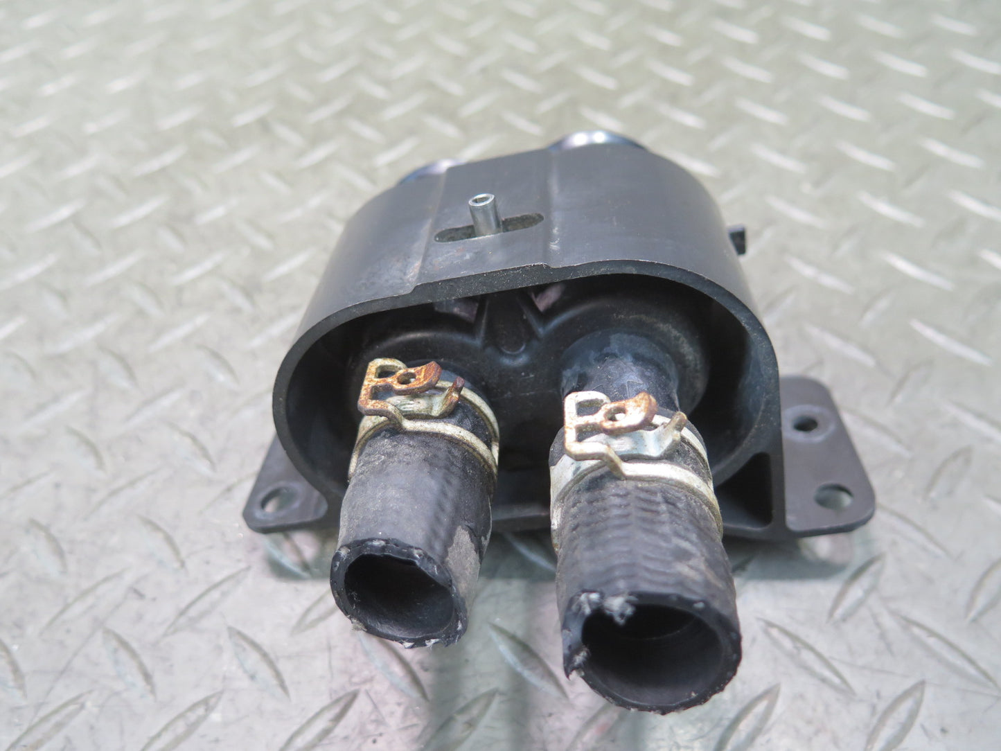 2016-2019 Tesla Model S 75D Battery Rapidmate Coolant Hose Tube Pipe Connector