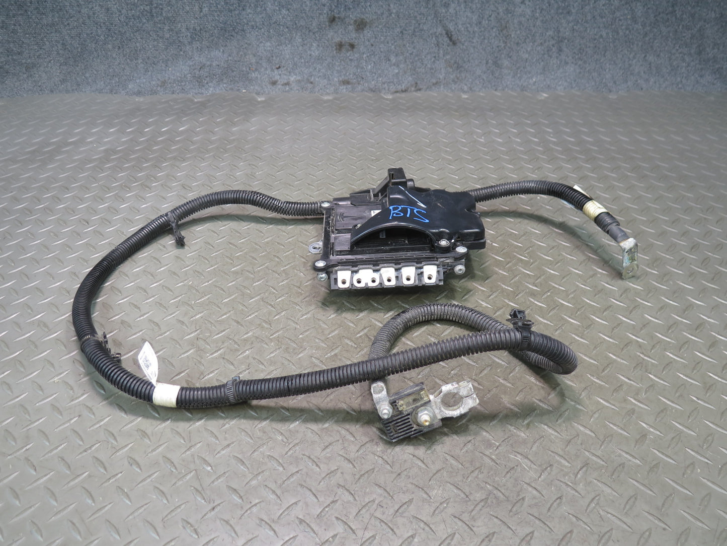 2016-2019 Tesla Model S 75D Autopilot Assistance Control Module Assembly