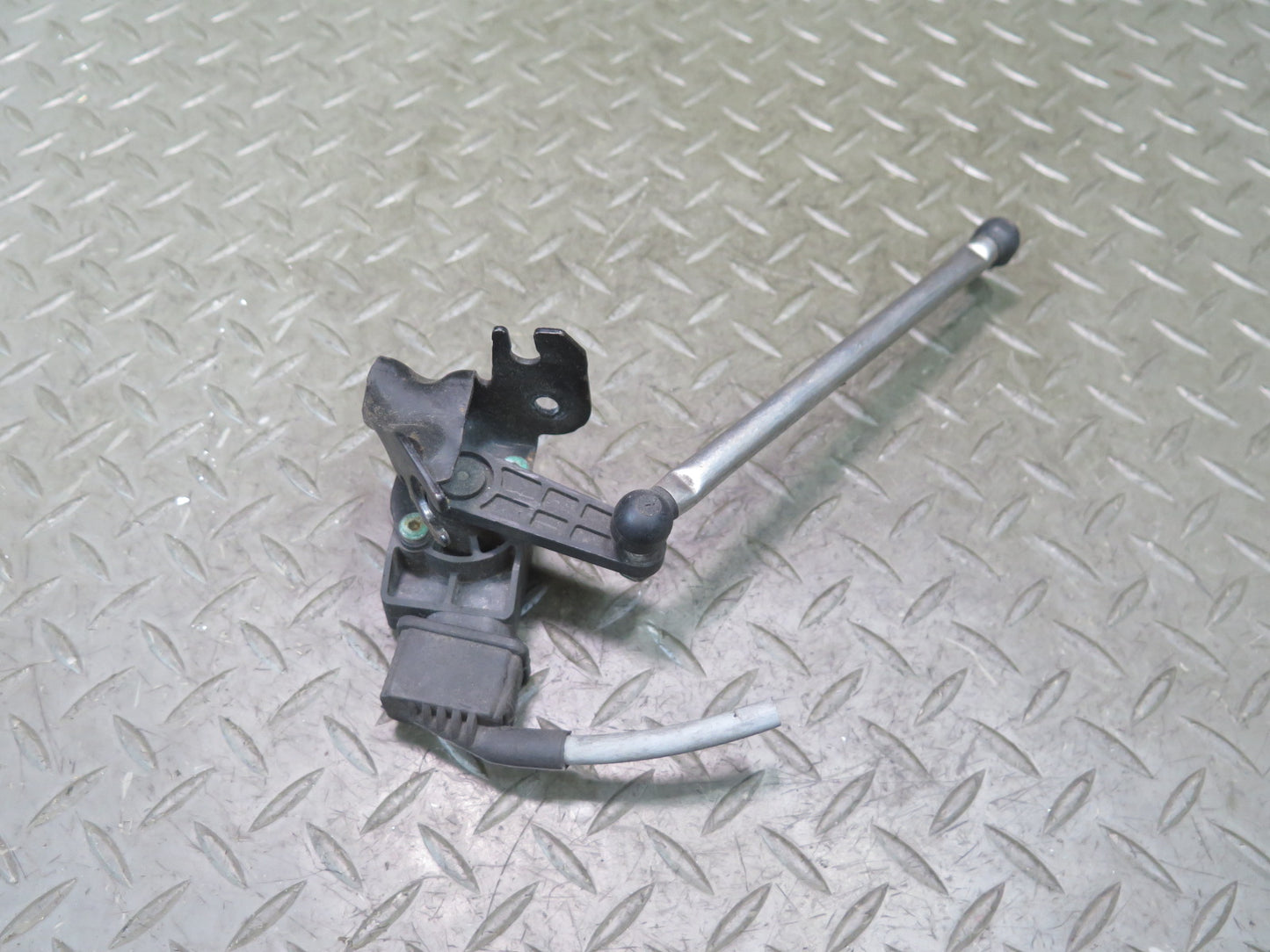 2010-2016 Porsche Panamera 970 Rear Left Side Suspension Height Level Sensor