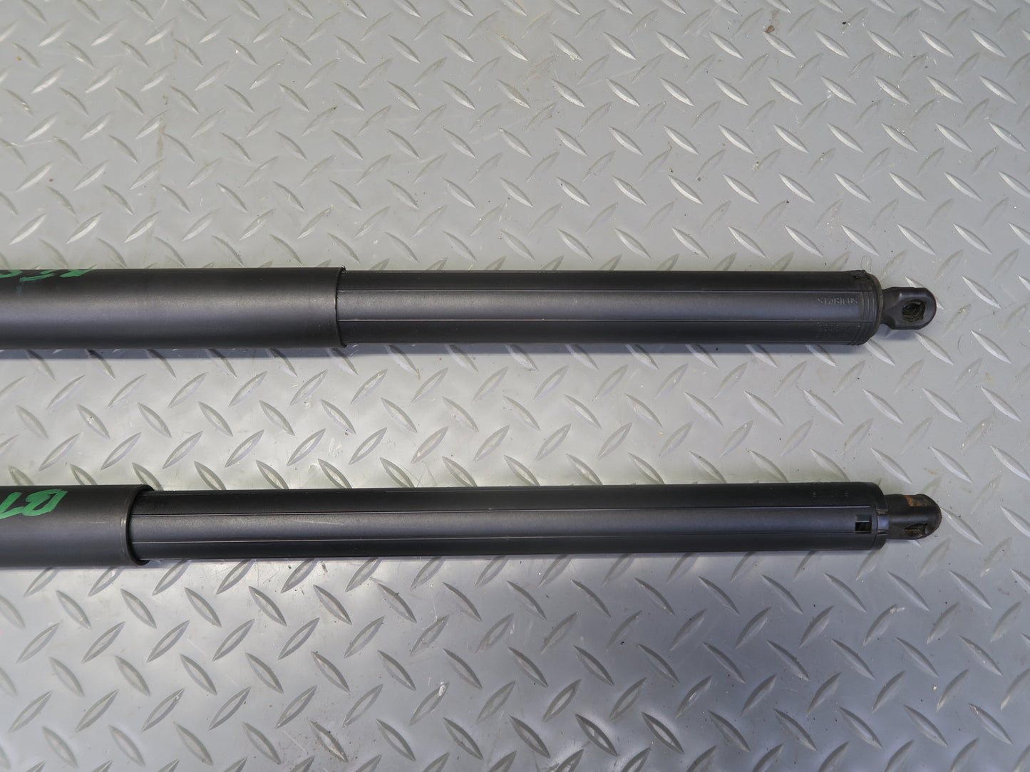2016-2019 Tesla Model S 75D Rear Right Left Side Lift Gate Power Shock Strut Set