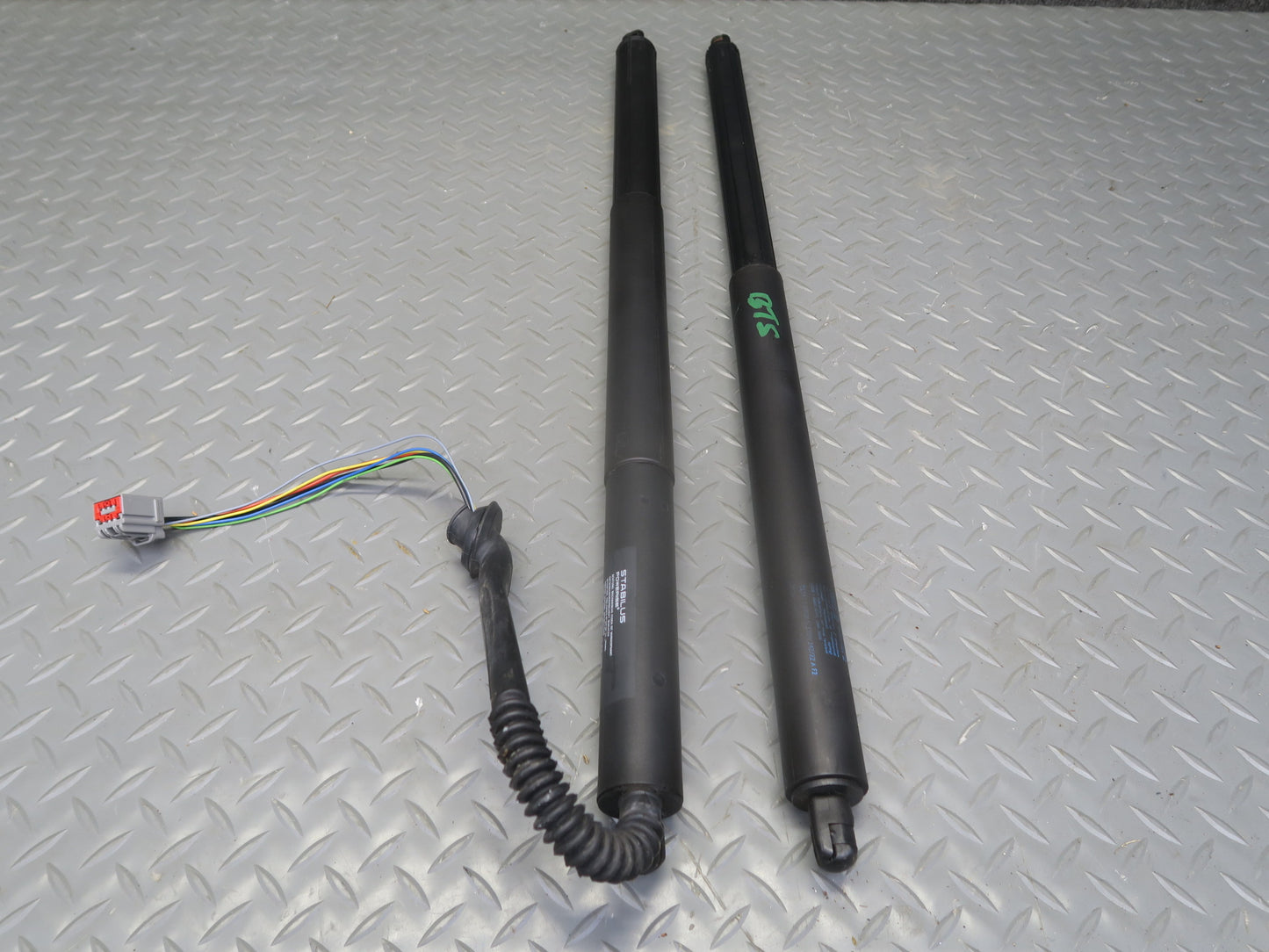 2016-2019 Tesla Model S 75D Rear Right Left Side Lift Gate Power Shock Strut Set