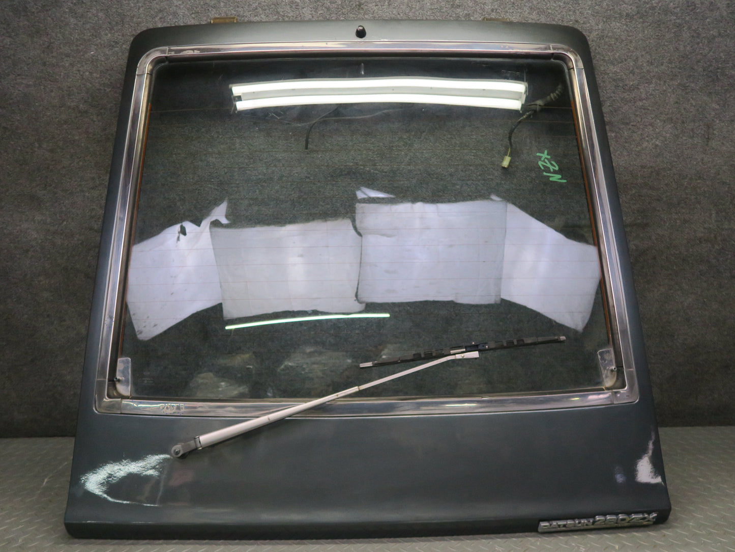 79-83 Datsun 280ZX S130 2+2 Rear Hatch Trunk Lid Gray w Glass & Wiper Assy OEM