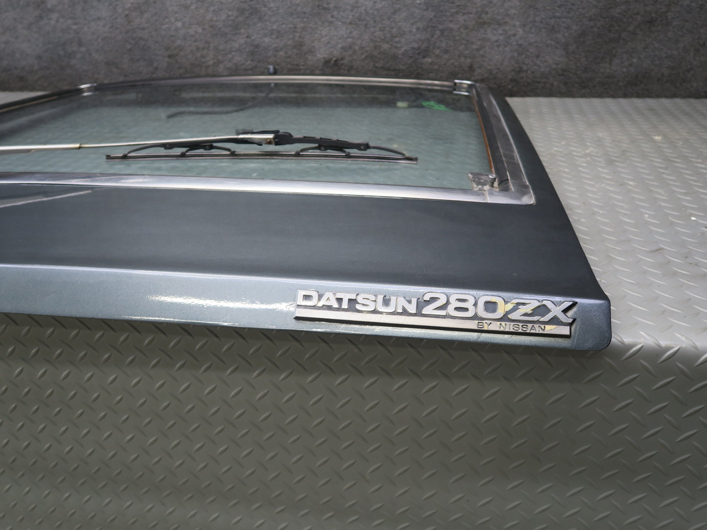79-83 Datsun 280ZX S130 2+2 Rear Hatch Trunk Lid Gray w Glass & Wiper Assy OEM