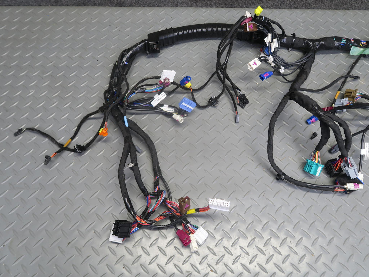 2016-2019 Tesla Model S 75D Instrument Panel Dash Wire Wiring Harness