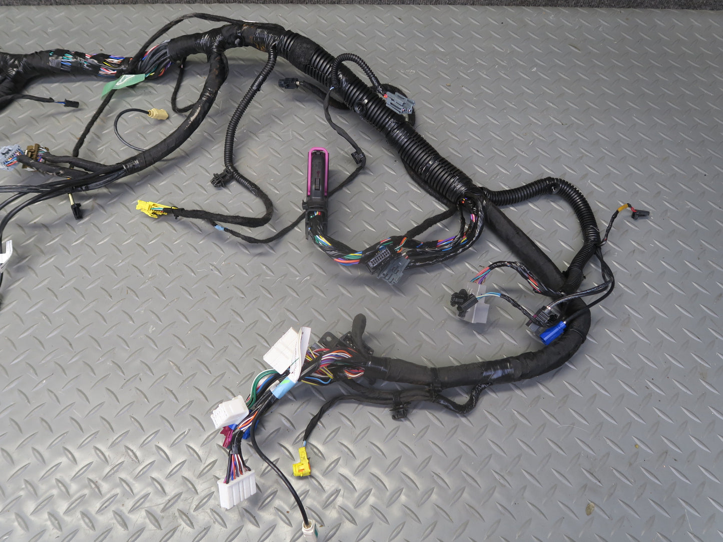 2016-2019 Tesla Model S 75D Instrument Panel Dash Wire Wiring Harness
