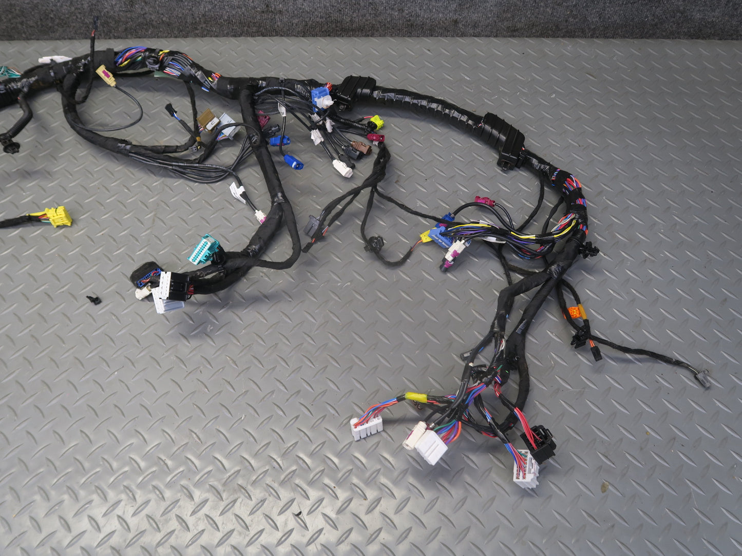 2016-2019 Tesla Model S 75D Instrument Panel Dash Wire Wiring Harness