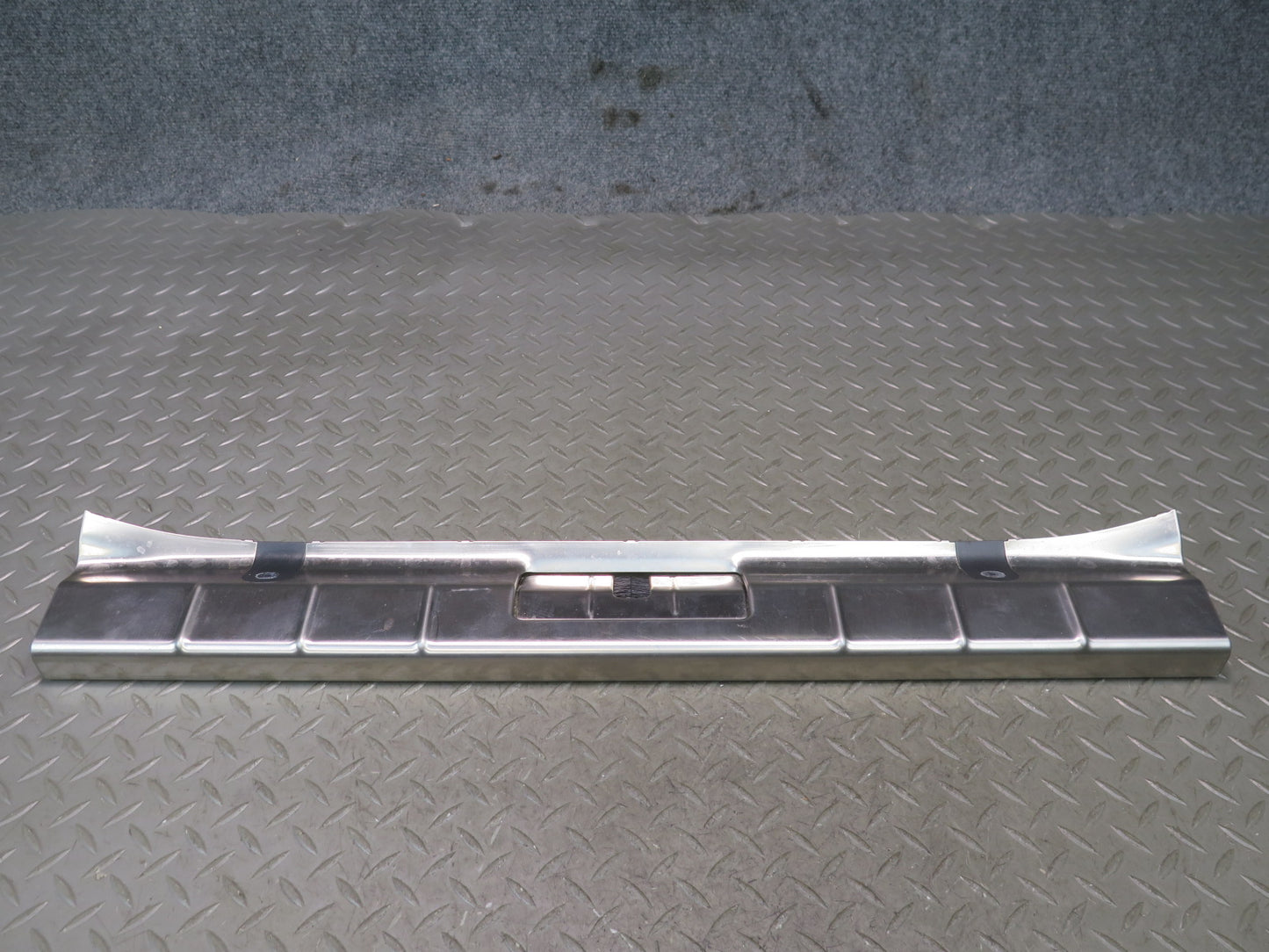 2010-2016 Porsche Panamera 970 Rear Tailagte Trunk Latch Sill Scuff Plate Trim