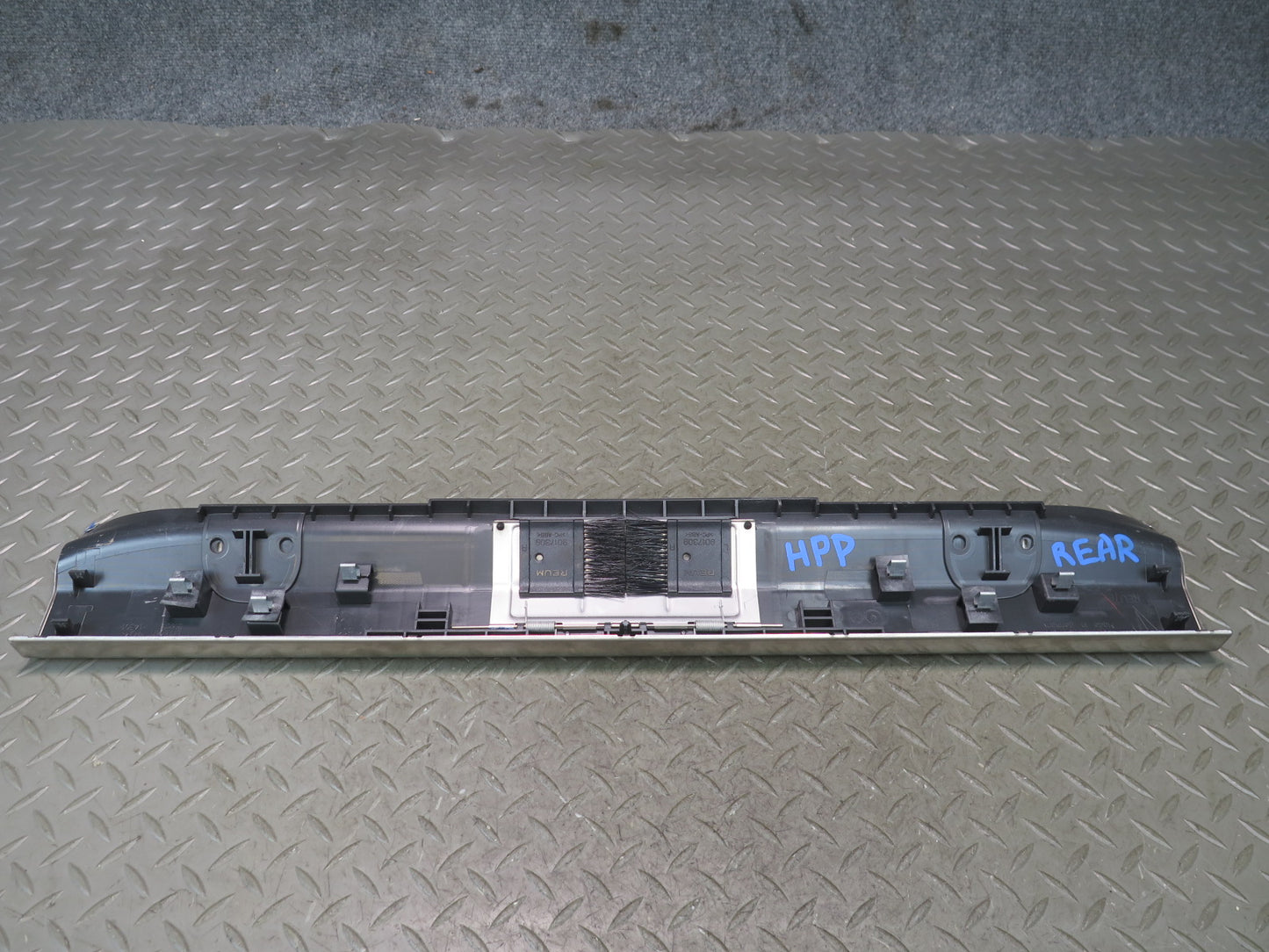 2010-2016 Porsche Panamera 970 Rear Tailagte Trunk Latch Sill Scuff Plate Trim
