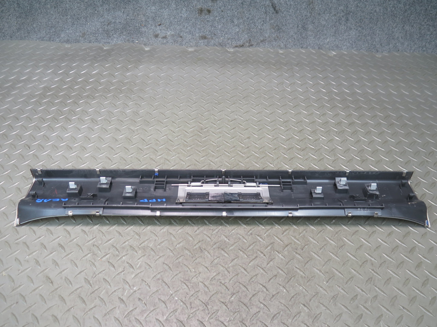 2010-2016 Porsche Panamera 970 Rear Tailagte Trunk Latch Sill Scuff Plate Trim