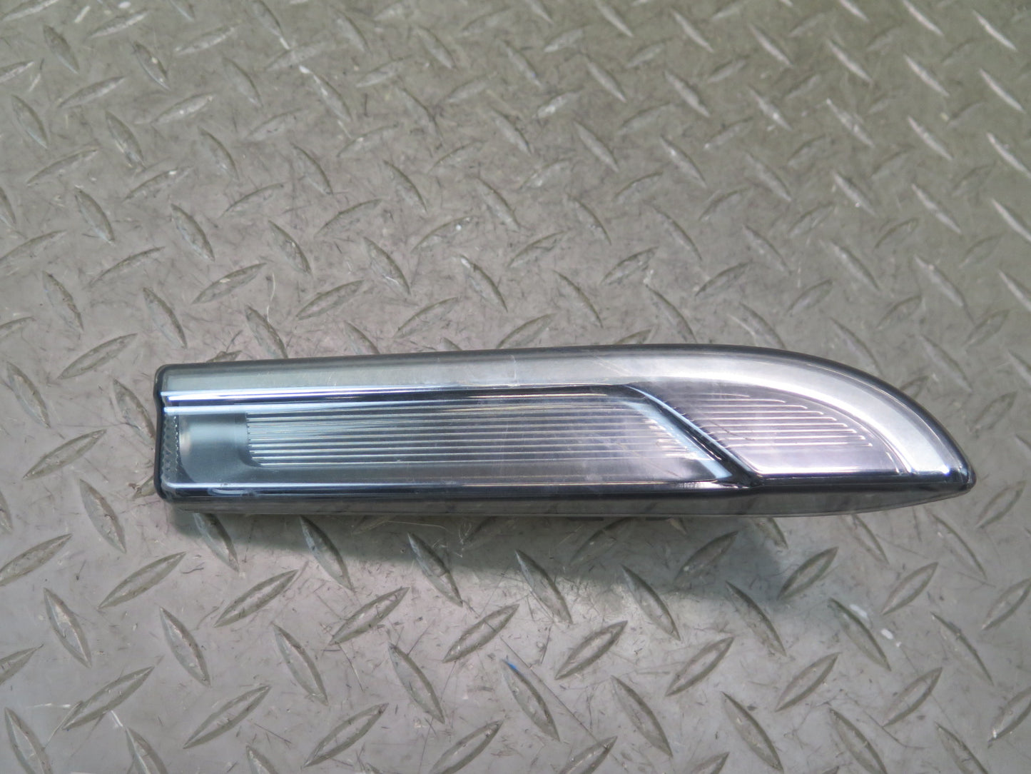 14-16 Porsche Panamera 970 Front Left Right Fender Marker Turn Signal Light Set