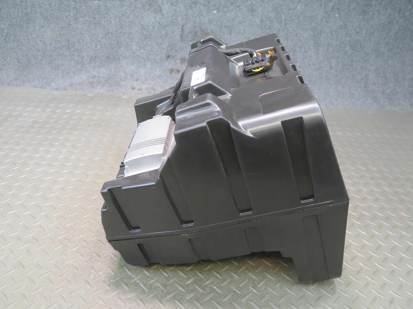 2010-2016 Porsche Panamera 970 Rear Trunk Subwoofer Audio Speaker Bose
