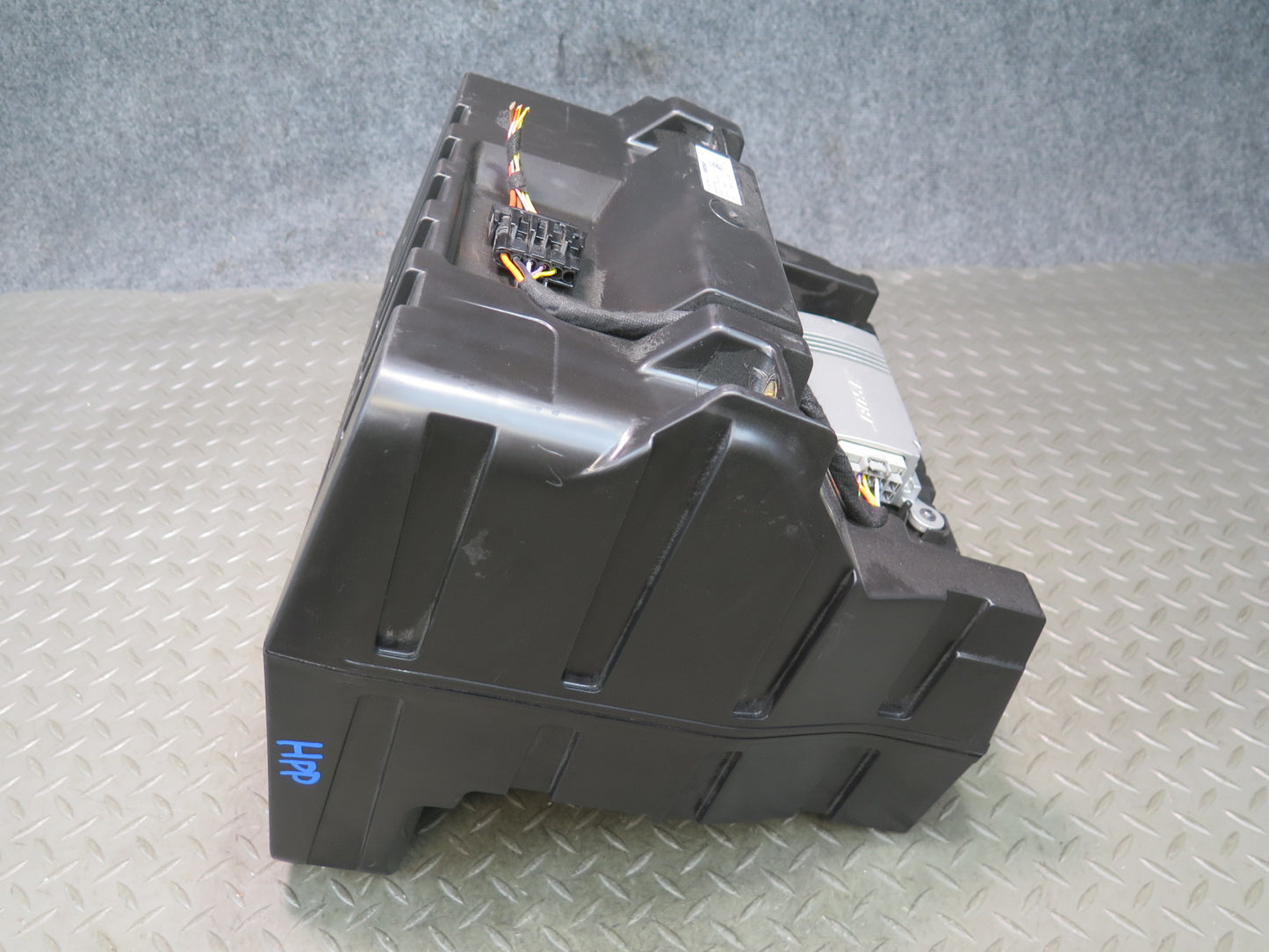 2010-2016 Porsche Panamera 970 Rear Trunk Subwoofer Audio Speaker Bose