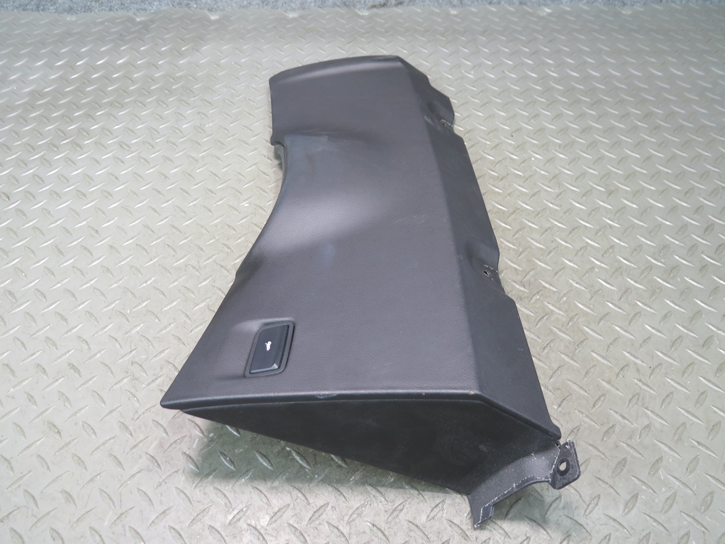14-19 Chevrolet Corvette C7 Dash Front Left Lower Knee Trim Panel 940027AA OEM