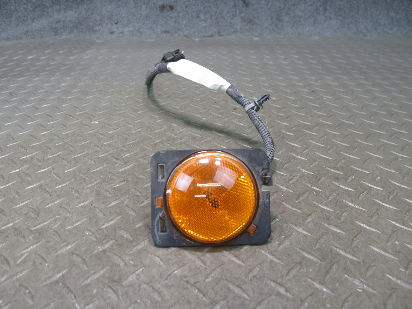 11-18 Jeep Wrangler JK Front Left Fender Side Marker Light Lamp 55078145AA OEM