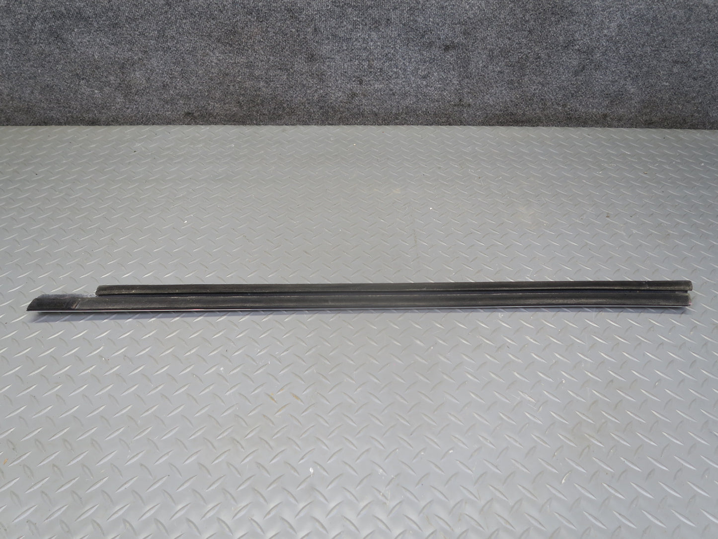 2016-2019 Tesla Model S 75D Front Right Passenger Side Door Chrome Molding