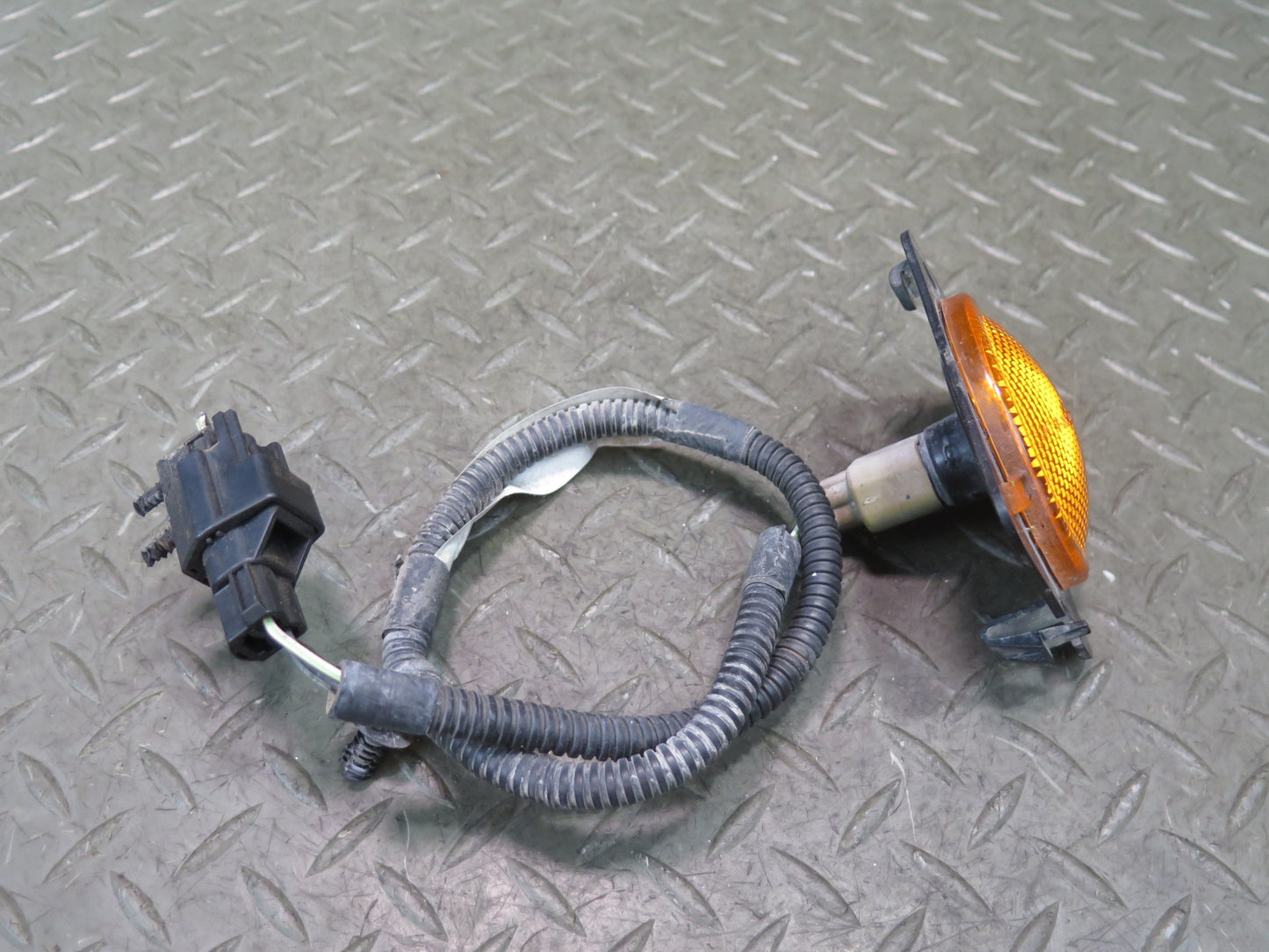 11-18 Jeep Wrangler JK Front Left Fender Side Marker Light Lamp 55078145AA OEM