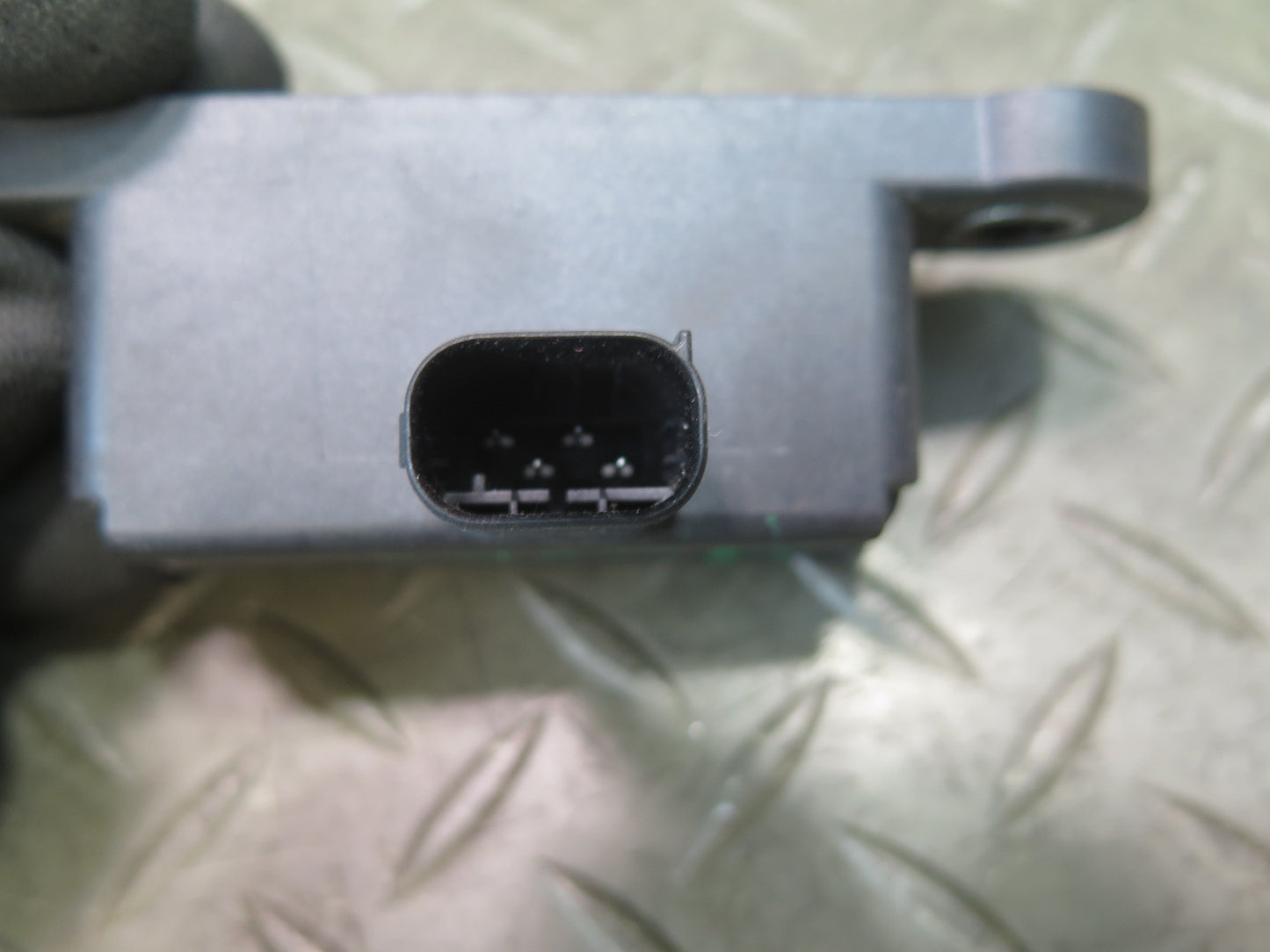 12-18 Jeep Wrangler JK YAW Turn Rate Stability Sensor 56038988AB OEM