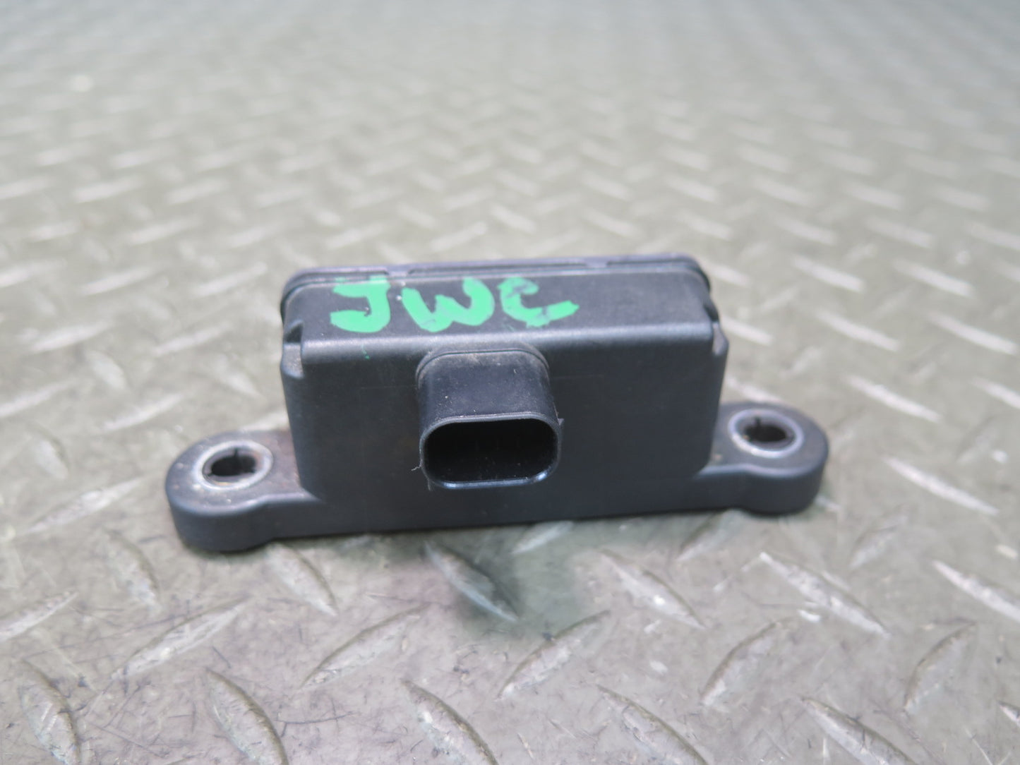 12-18 Jeep Wrangler JK YAW Turn Rate Stability Sensor 56038988AB OEM